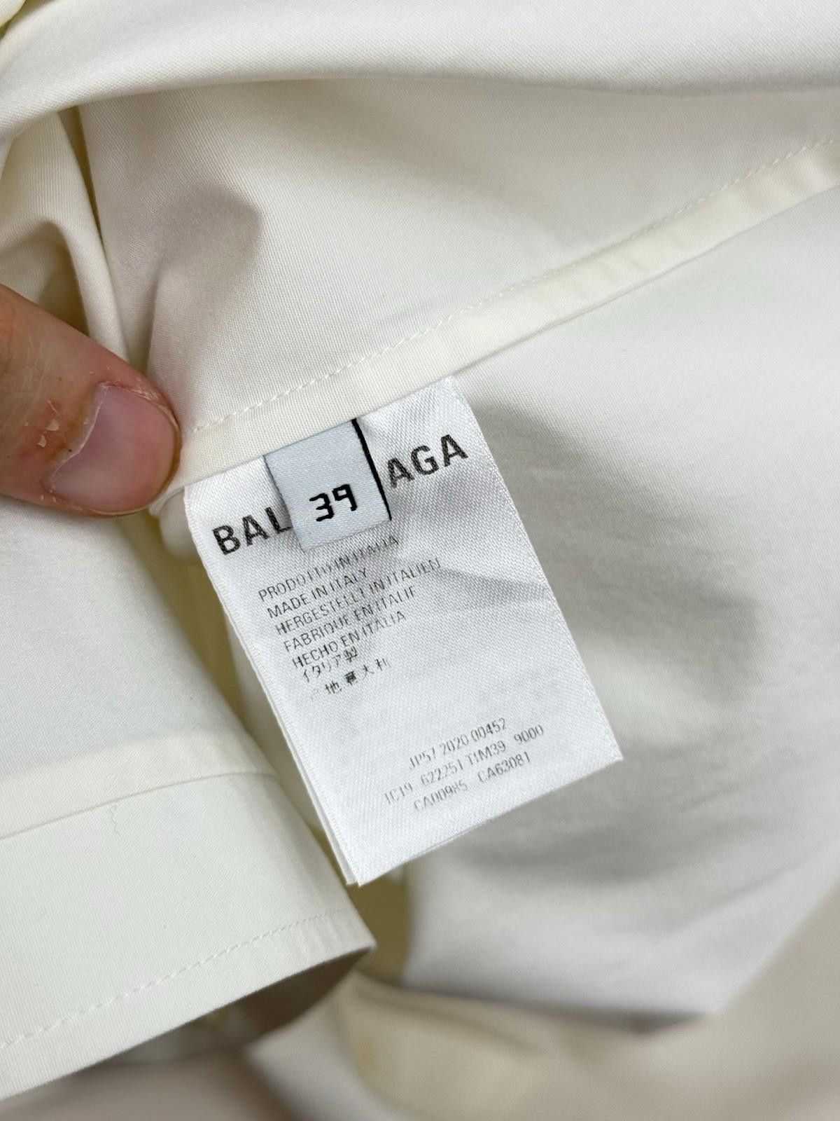 Balenciaga Size 39 - Balenciaga White Button Down Men’s 100% Authentic Size US XL / EU 56 / 4 - 12 Thumbnail