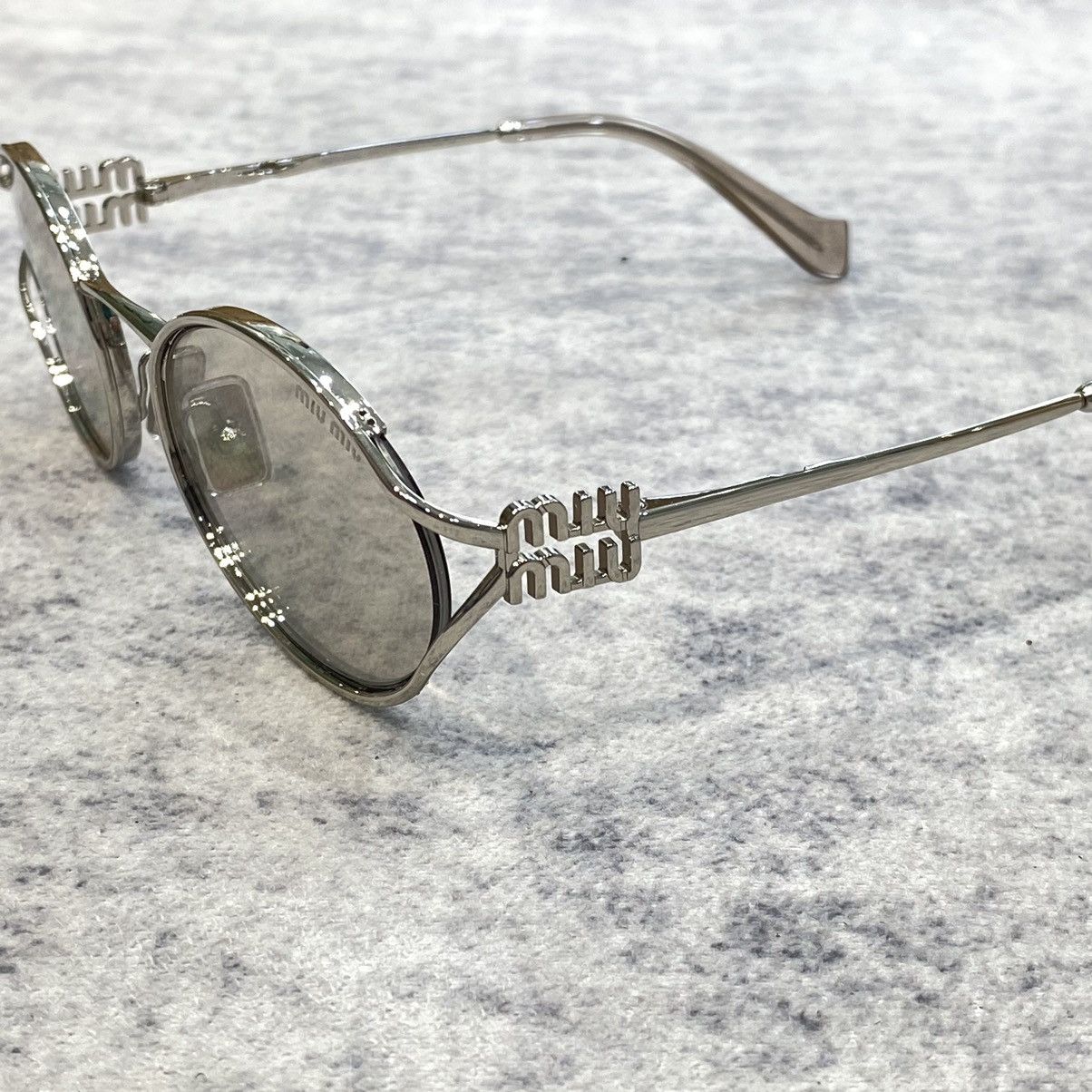 Miu Miu MIU MIU MU 52YS 1BC10F SUNGLASSES Size ONE SIZE - 2 Thumbnail