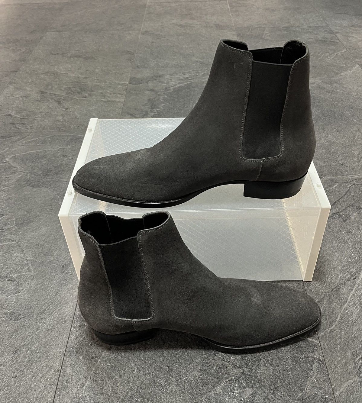 Saint Laurent Paris Saint Laurent Wyatt Suede Chelsea Boots Size US 9.5 / EU 42-43 - 2 Thumbnail