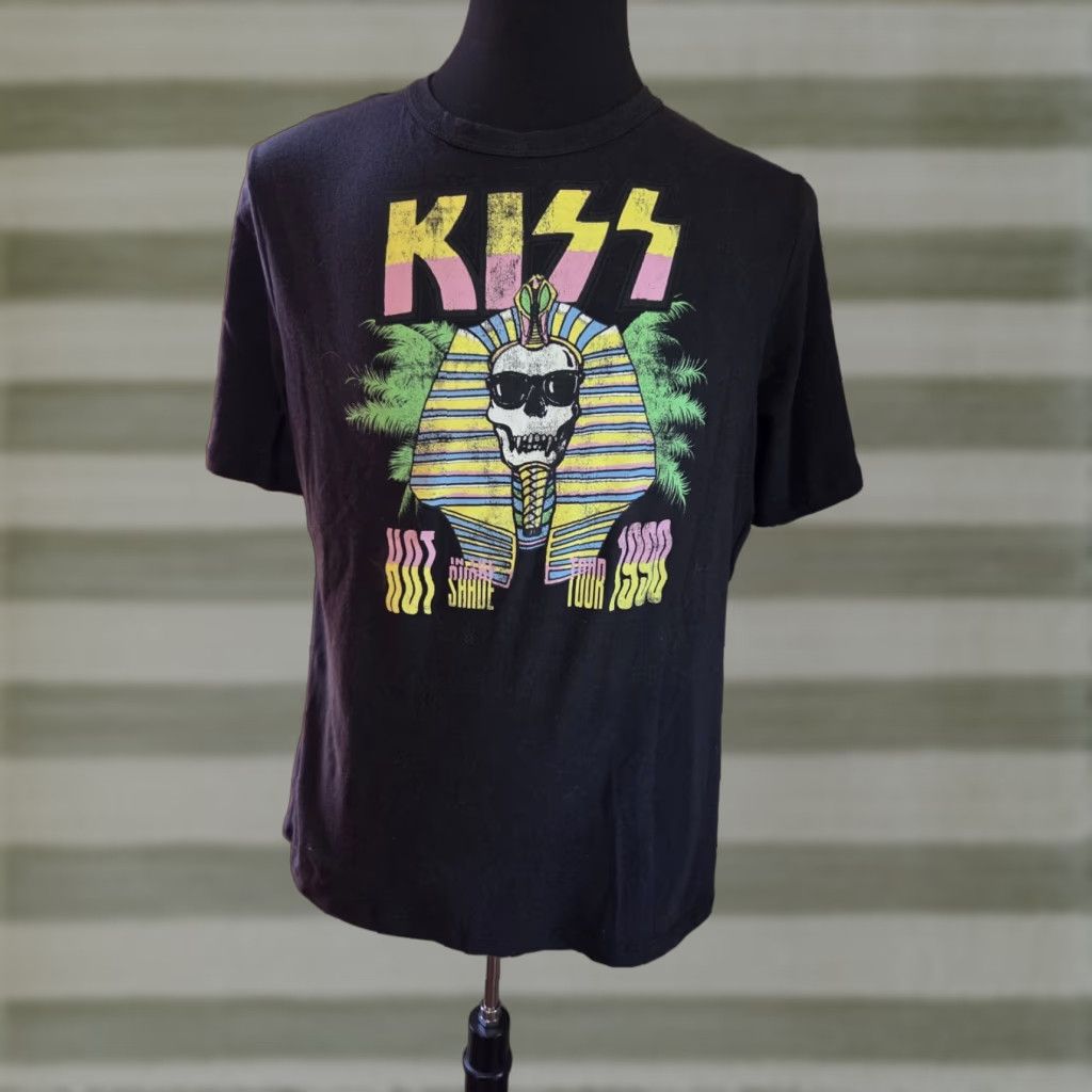 Vintage KISS Hot In The Shade Concert Tour Black T Shirt Reprint Size S/M Size US S / EU 44-46 / 1 - 1 Thumbnail