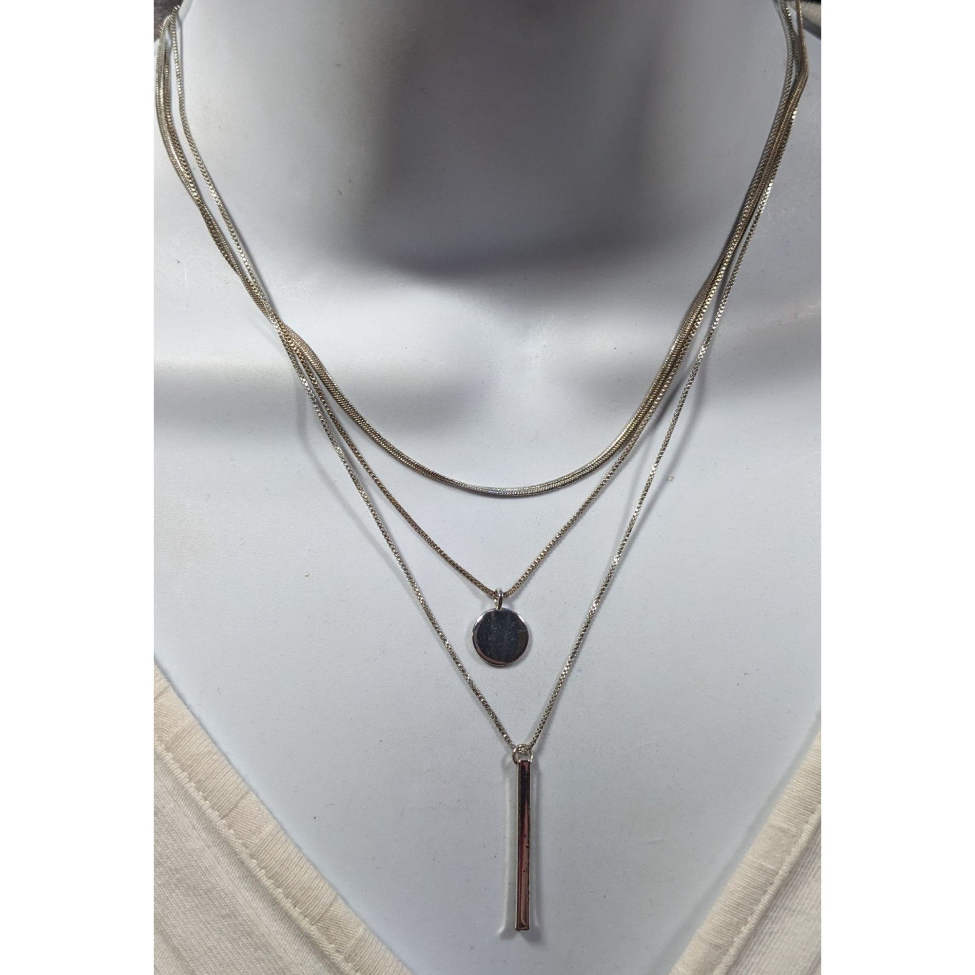 Other Elegant Minimalist Silver Tone Multilayer Charm Necklace Size ONE SIZE - 8 Thumbnail