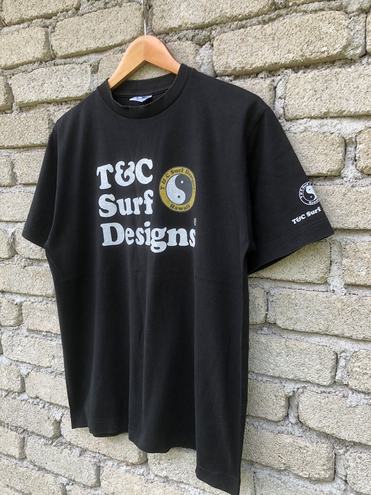 Japanese Brand Vintage Y2K T&C Surf Design Tshirt Size US M / EU 48-50 / 2 - 3 Thumbnail