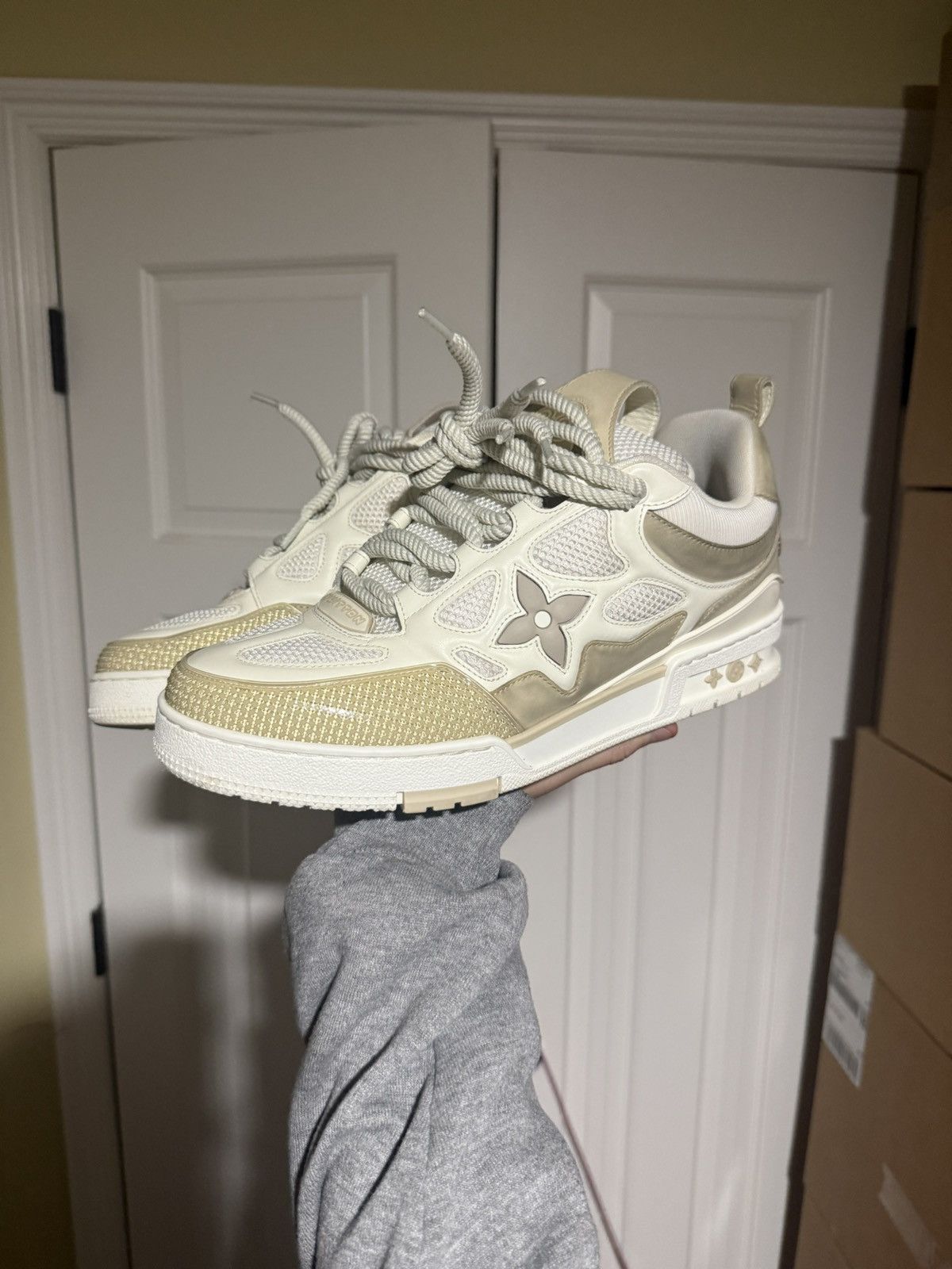 Louis Vuitton Louis Vuitton Cream Skate Trainer Sneaker Size US 11 / EU 44 - 1 Thumbnail