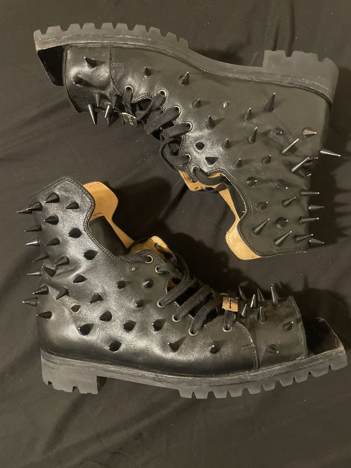 Other The Old Curiosity Shop Spiked Hogtoes Size US 9 / EU 42 - 2 Thumbnail