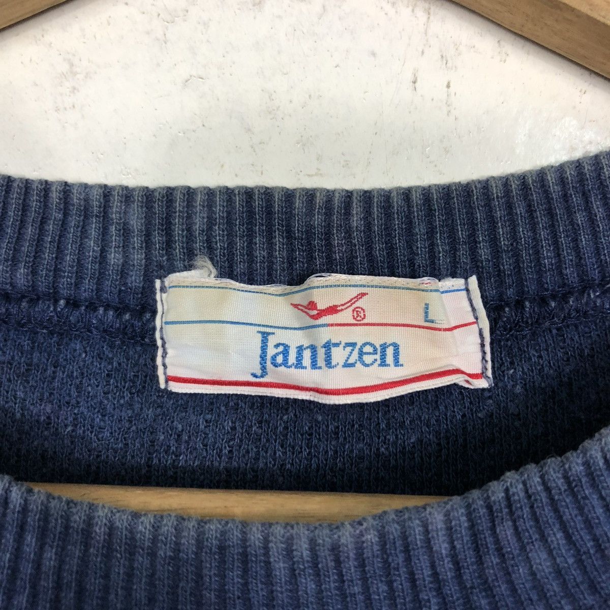 Jantzen 🔥VINTAGE TOP SWEATSHIRT CREWNECK JANTZEN SPELL OUT Size US L / EU 52-54 / 3 - 15 Thumbnail