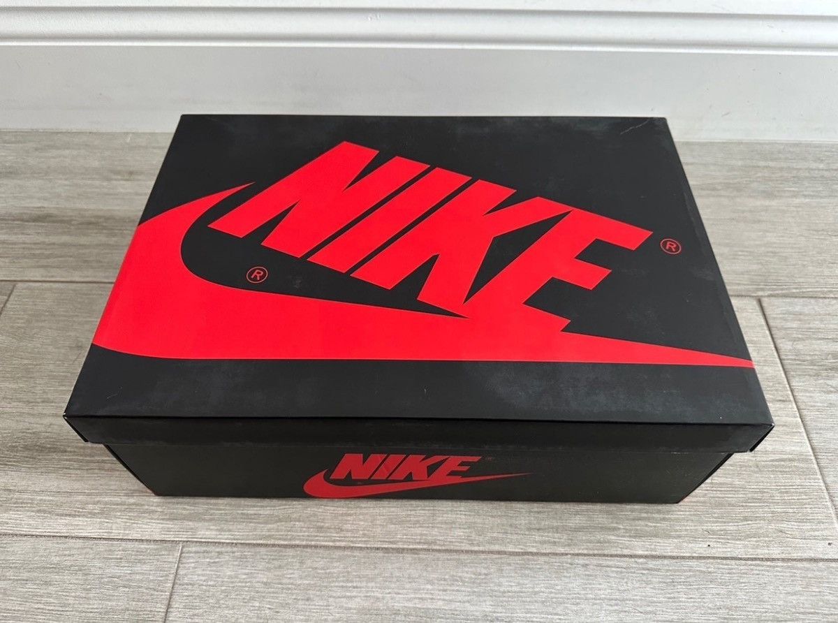 Jordan Brand Air Jordan 1 Retro High OG Shadow Black Grey White Sz 12 Size US 12 / EU 45 - 10 Thumbnail
