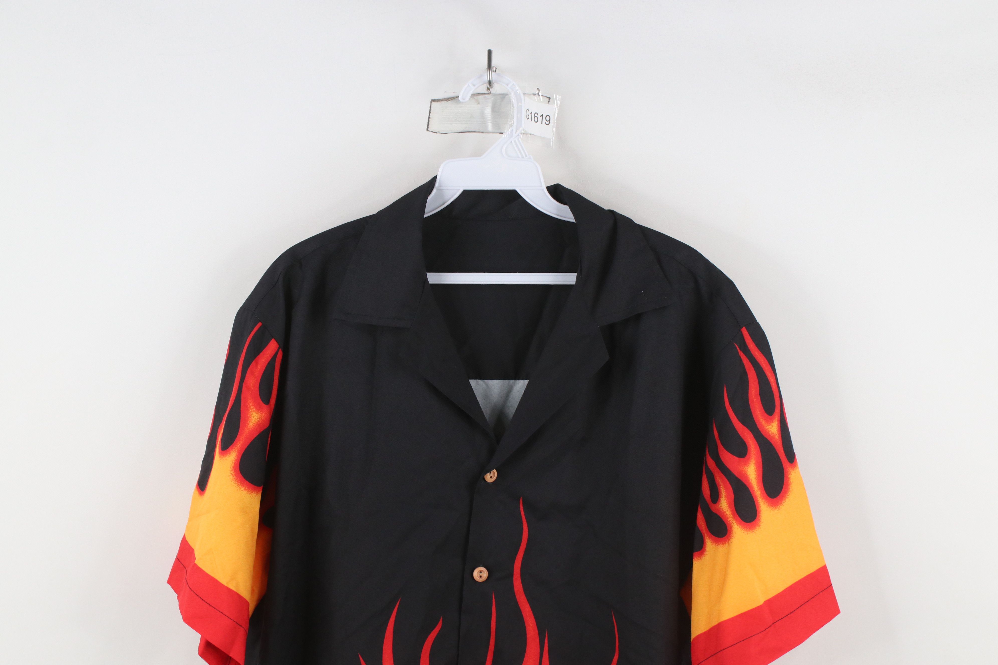 Vintage Vintage 90s Y2K Streetwear Fire Flames Collared Button Shirt Size US L / EU 52-54 / 3 - 2 Thumbnail