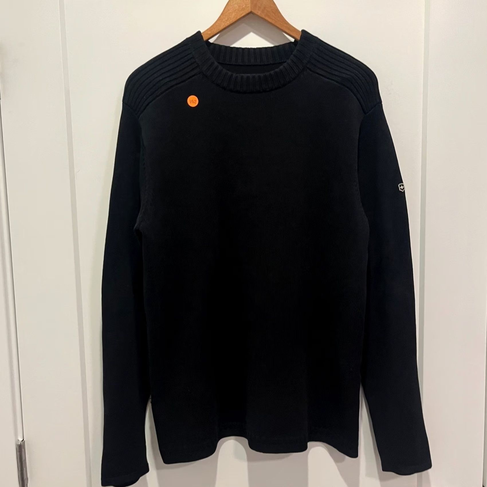 Victorinox Victorinox Swiss Army Mens Black Cotton Blend Ribbed Shoulder Sweater Size M Size US M / EU 48-50 / 2 - 2 Thumbnail