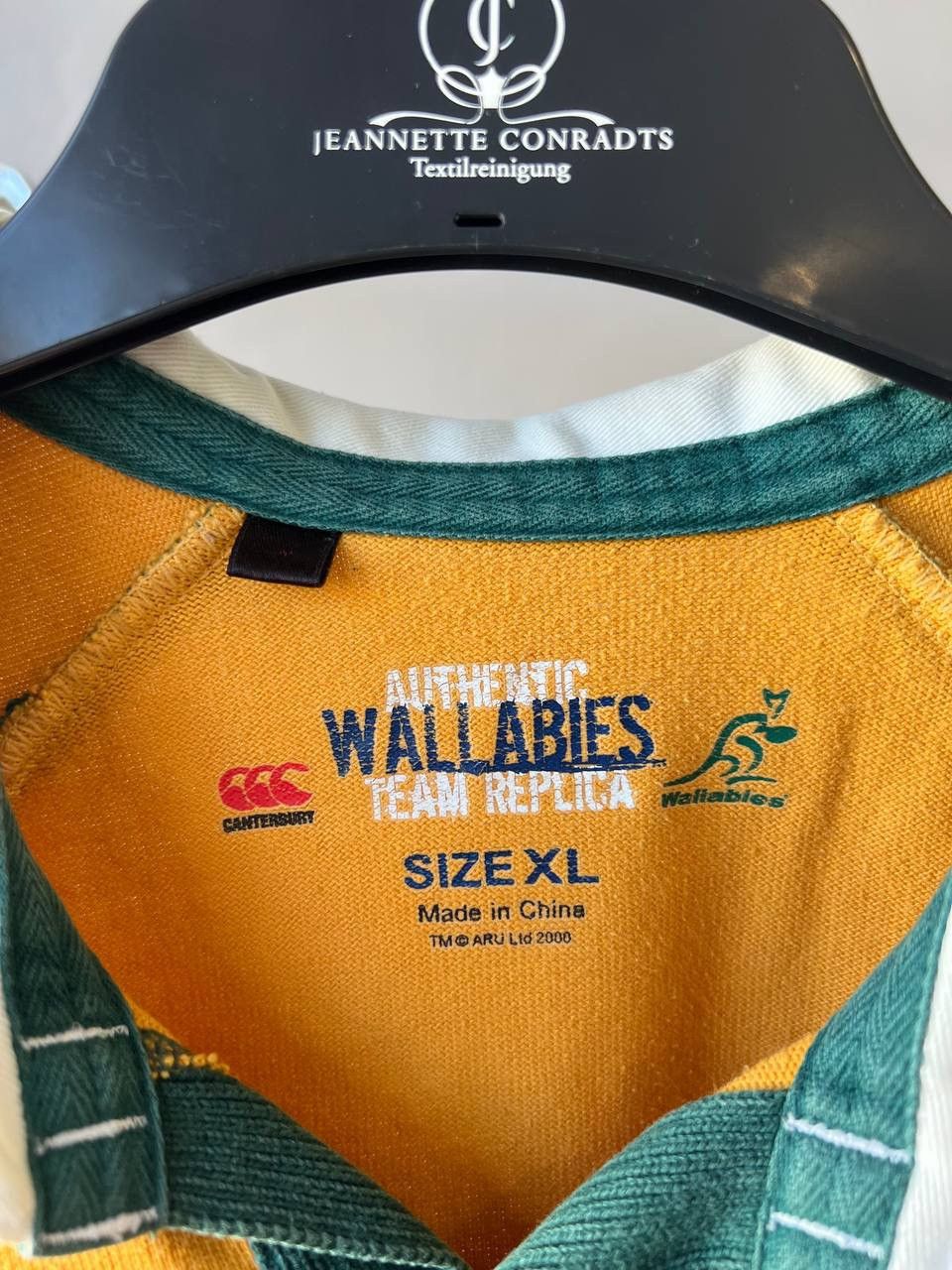 Canterbury of New Zealand 2007 AUSTRALIA RUGBY UNION RARE SHIRT JERSEY SIZE XL MENS Size US XL / EU 56 / 4 - 5 Thumbnail