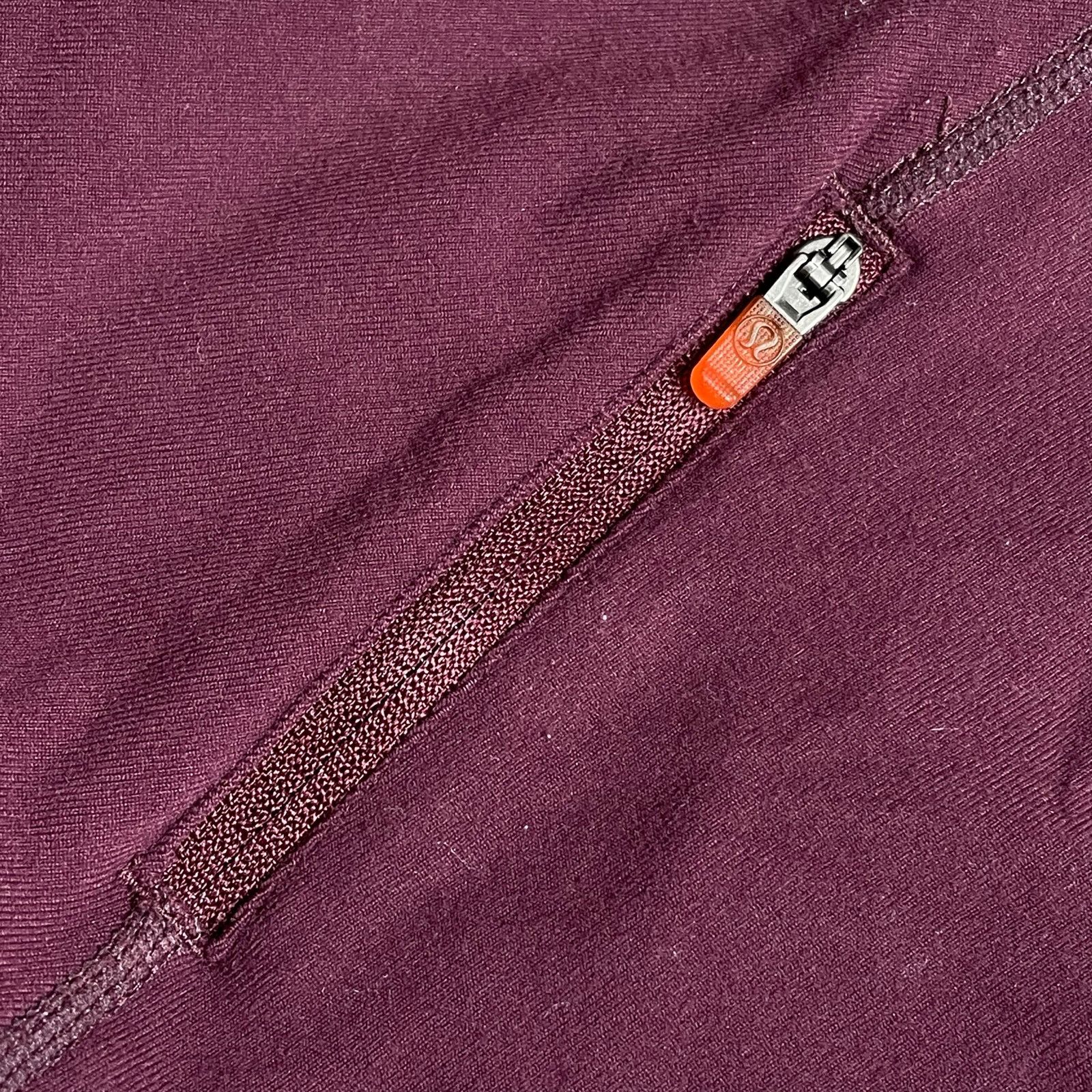 Lululemon Lululemon Keyhole Back Tank Top with Pocket Size M / US 6-8 / IT 42-44 - 3 Thumbnail