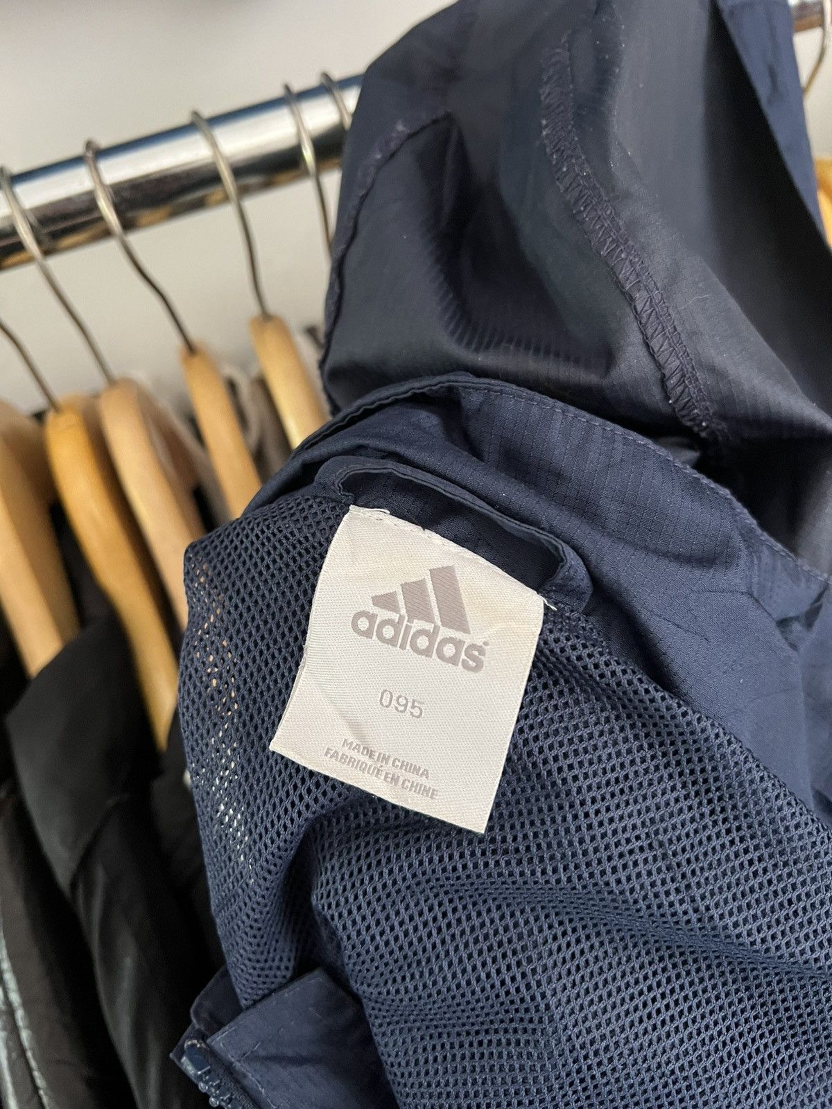 Adidas × Vintage (SOLD) 06 Adidas Real Madrid (Hidden Hoodie) Size US L / EU 52-54 / 3 - 9 Thumbnail