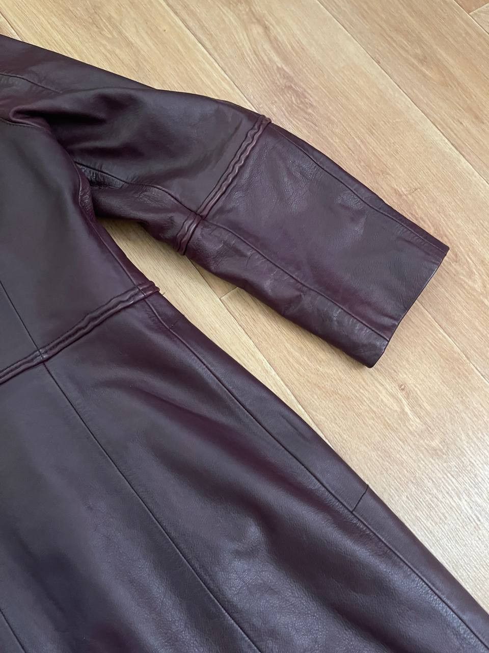 Giorgio Armani × Vintage Armani Women Leather Coat Burgundy Size L / US 10 / IT 46 - 14 Thumbnail