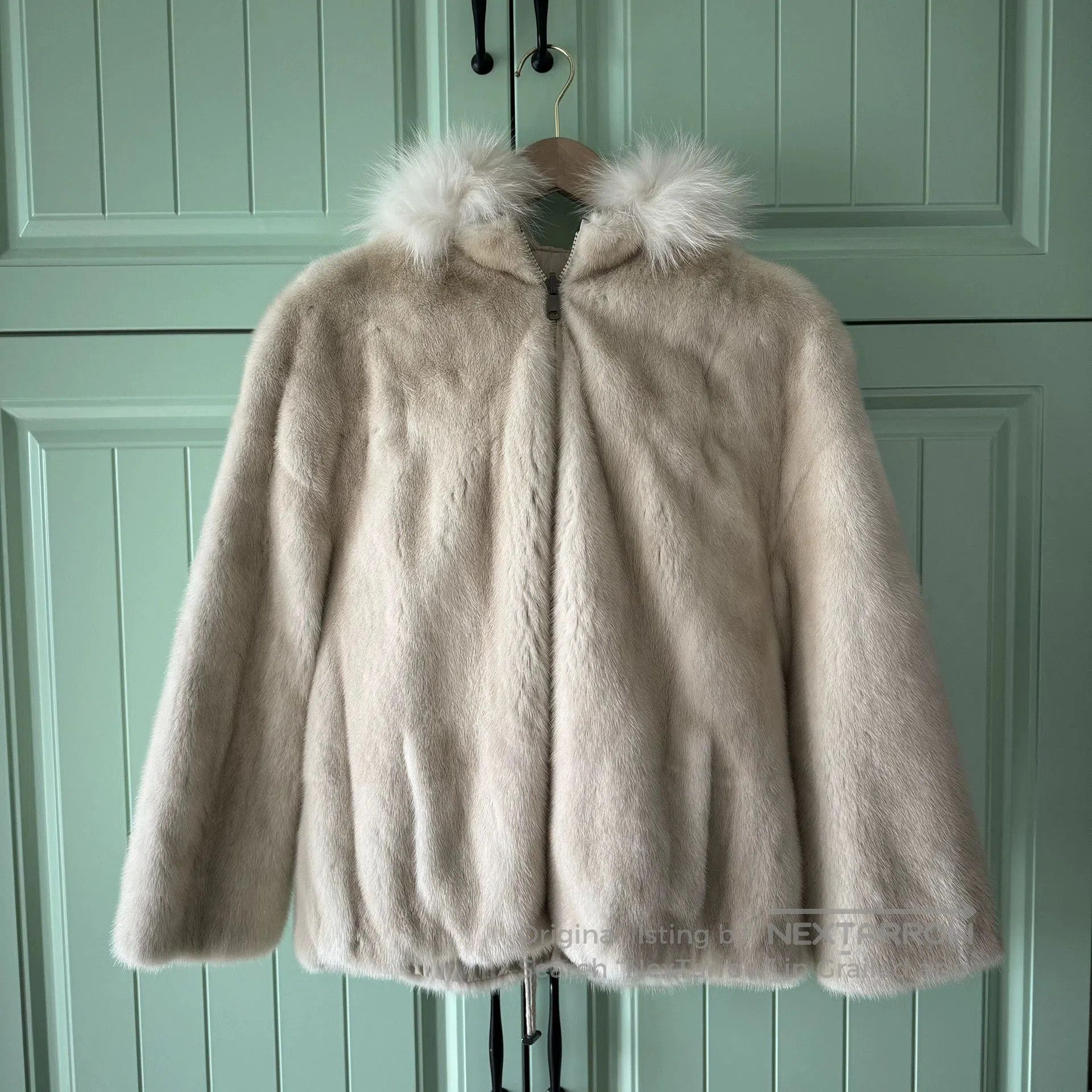 Brunello Cucinelli Brunello Cucinelli Beige Mink Coat. Size US M / EU 48-50 / 2 - 1 Thumbnail