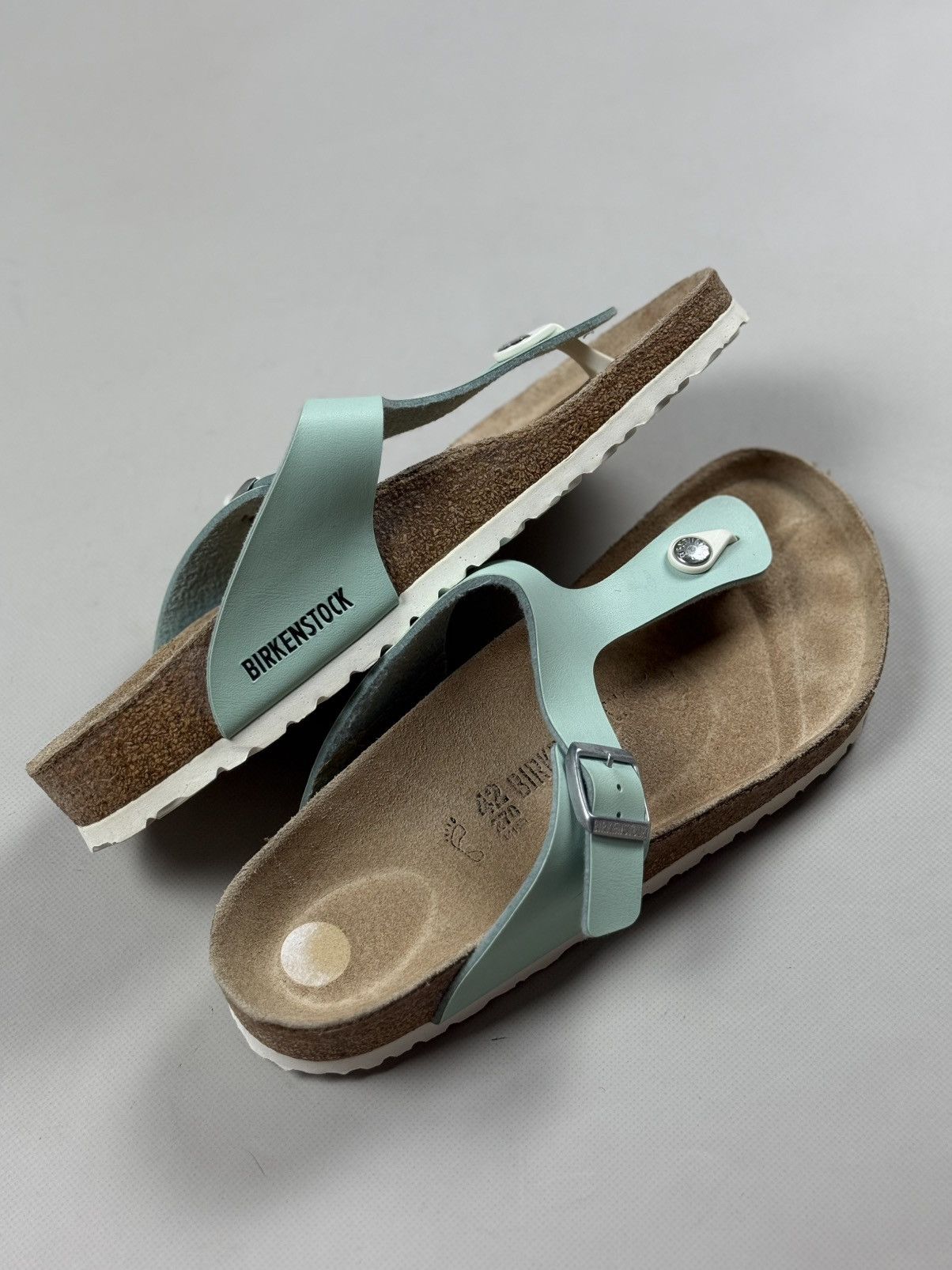 Birkenstock Birkenstock Gizeh Ladies Sandals Shoes Size 42 / US 11 Size US 12 / IT 42 - 16 Thumbnail