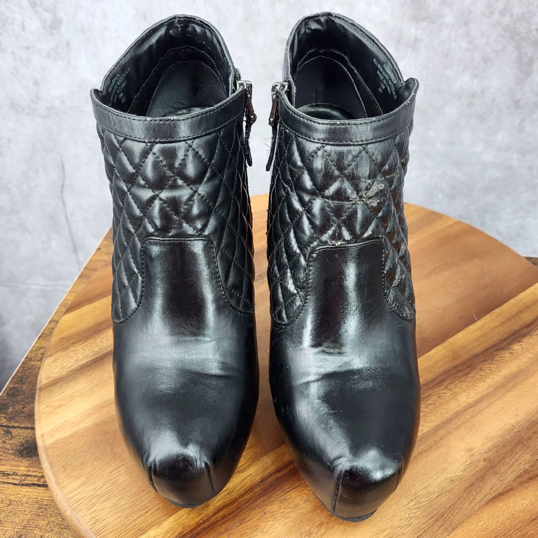 Guess GUESS Platform Heels Womens 10 Black Faux Leather Ankle Boots Booties Quilted Size US 10 / IT 40 - 4 Thumbnail