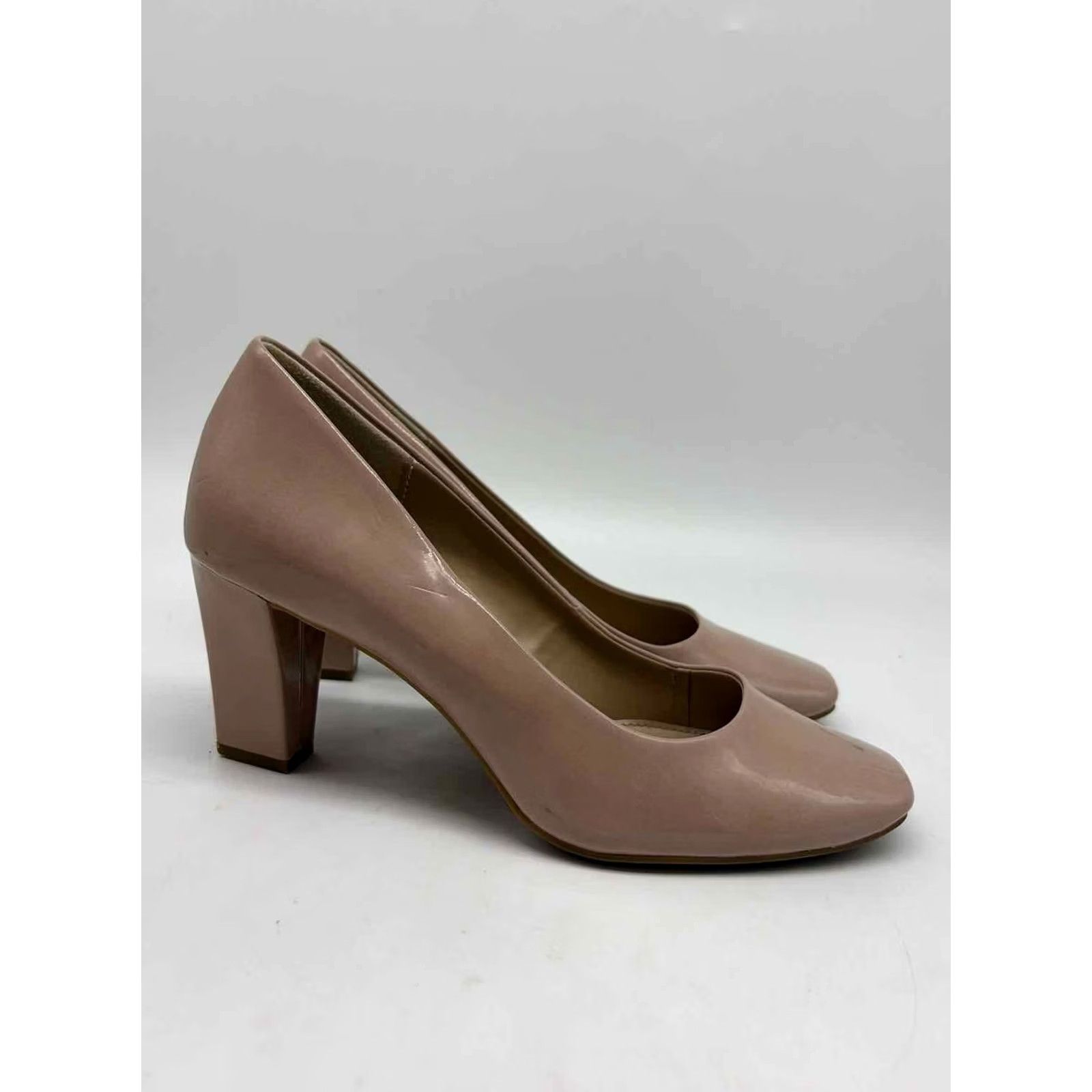 Vintage Bandolino Tan Size 8 Pump Heels Size US 8 / IT 38 - 4 Thumbnail