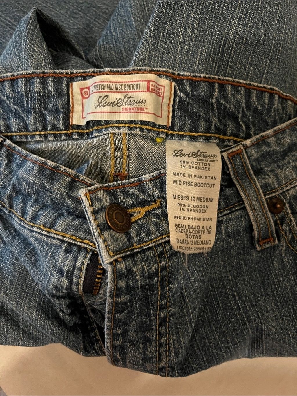 Levi's Levi Strauss Womens midrise boot cut Blue Denim Jeans - Clas Size 34" / US 12 / IT 48 - 2 Thumbnail