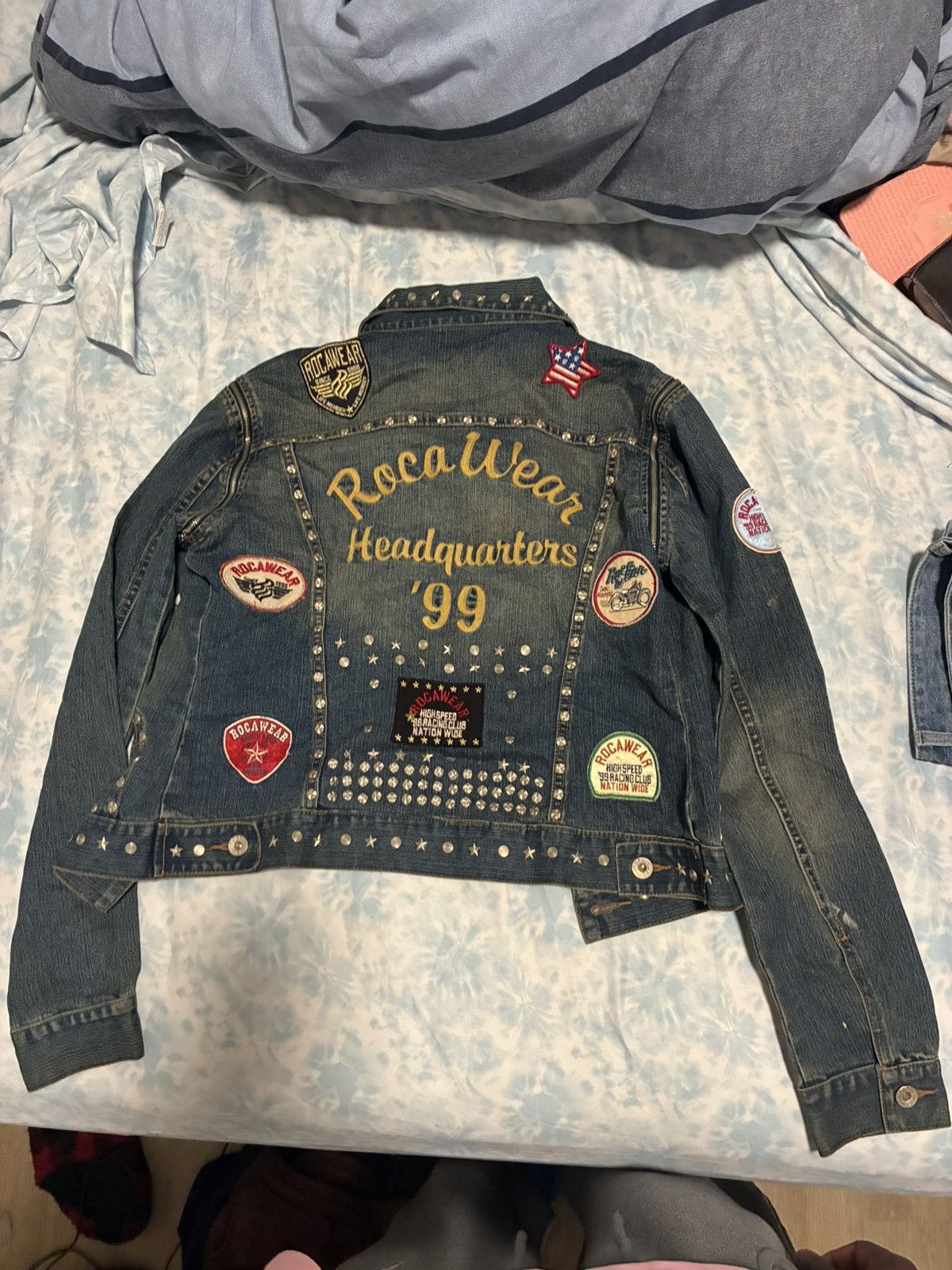 Rocawear Rocawear blue denim jacket with studs and patches. Size L Size US L / EU 52-54 / 3 - 4 Thumbnail