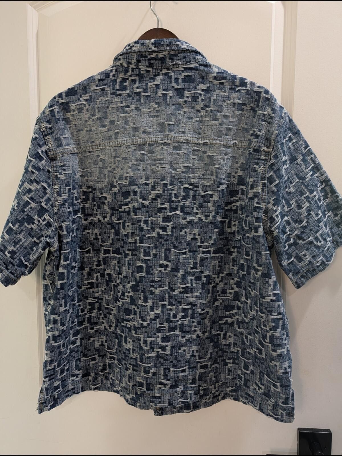 Fashion Nova Fashion Nova Blue Patterned Short-Sleeve Button-Down Shirt Size US L / EU 52-54 / 3 - 3 Thumbnail