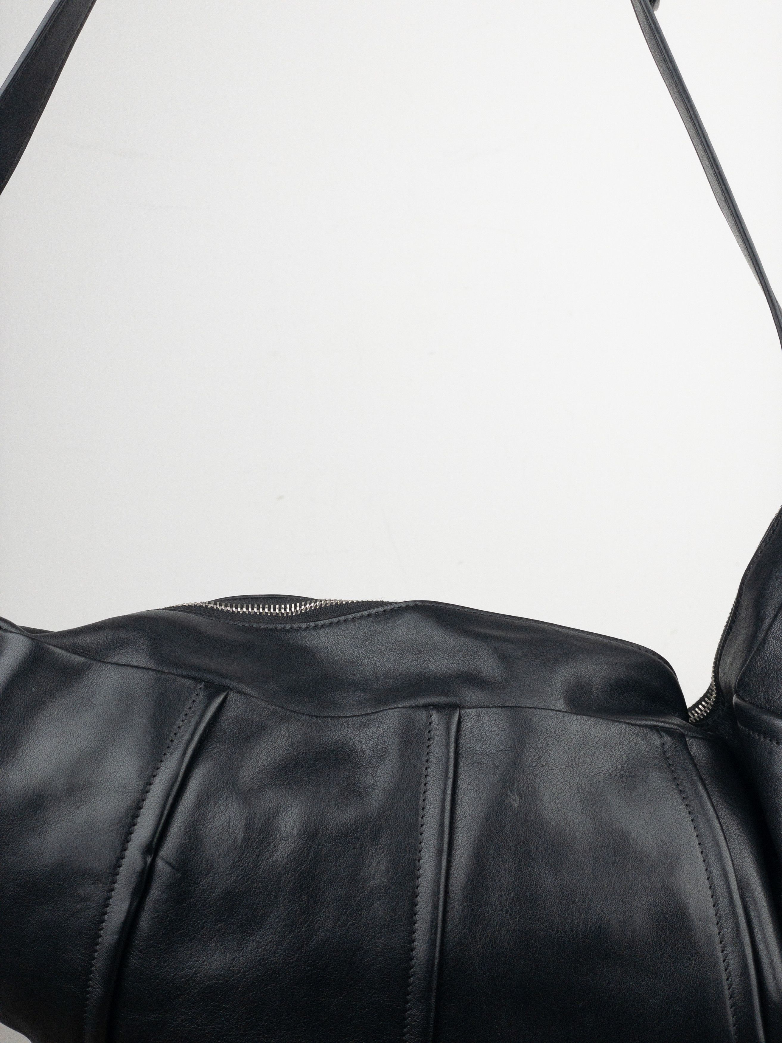 Saint Laurent Paris Saint Laurent by Hedi Slimane Leather Sling Bag Size ONE SIZE - 11 Thumbnail