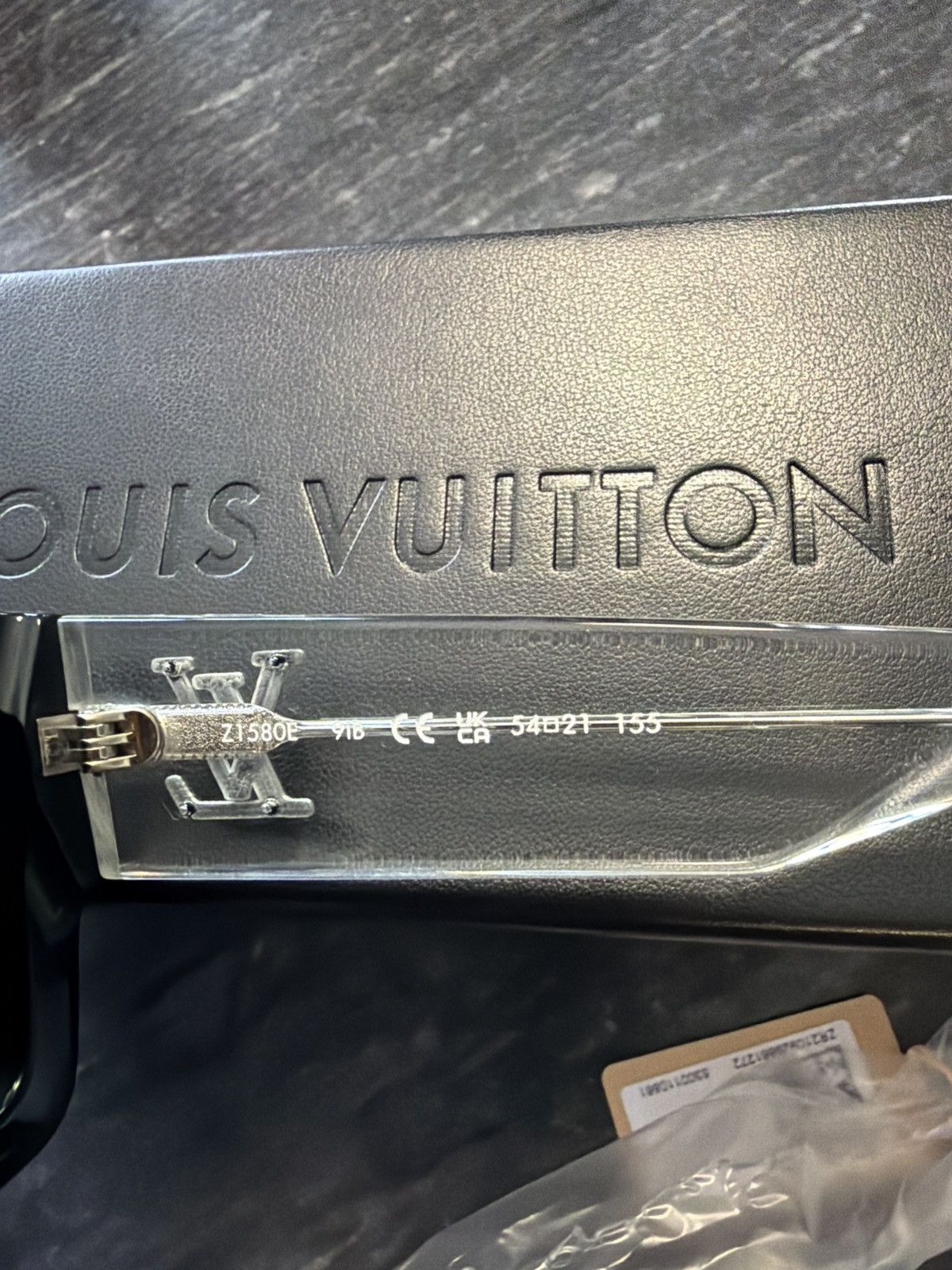 Louis Vuitton Louis Vuitto CLASH Square black and Crystal Sunglasses Size ONE SIZE - 8 Thumbnail