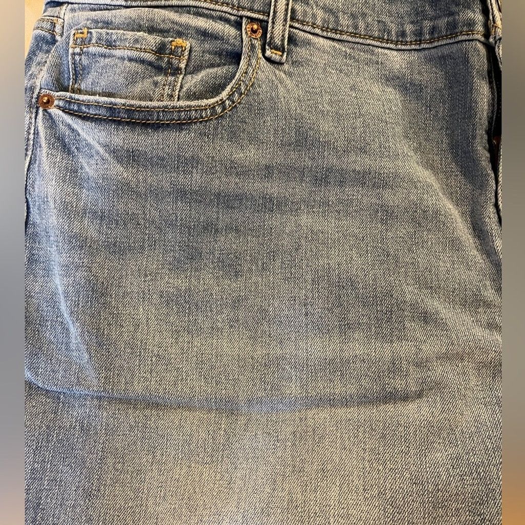 Old Navy Old Navy Mid-Rise BF Straight Cut-Off Ankle Jeans Light 20 Size 42" / US 20 - 12 Thumbnail