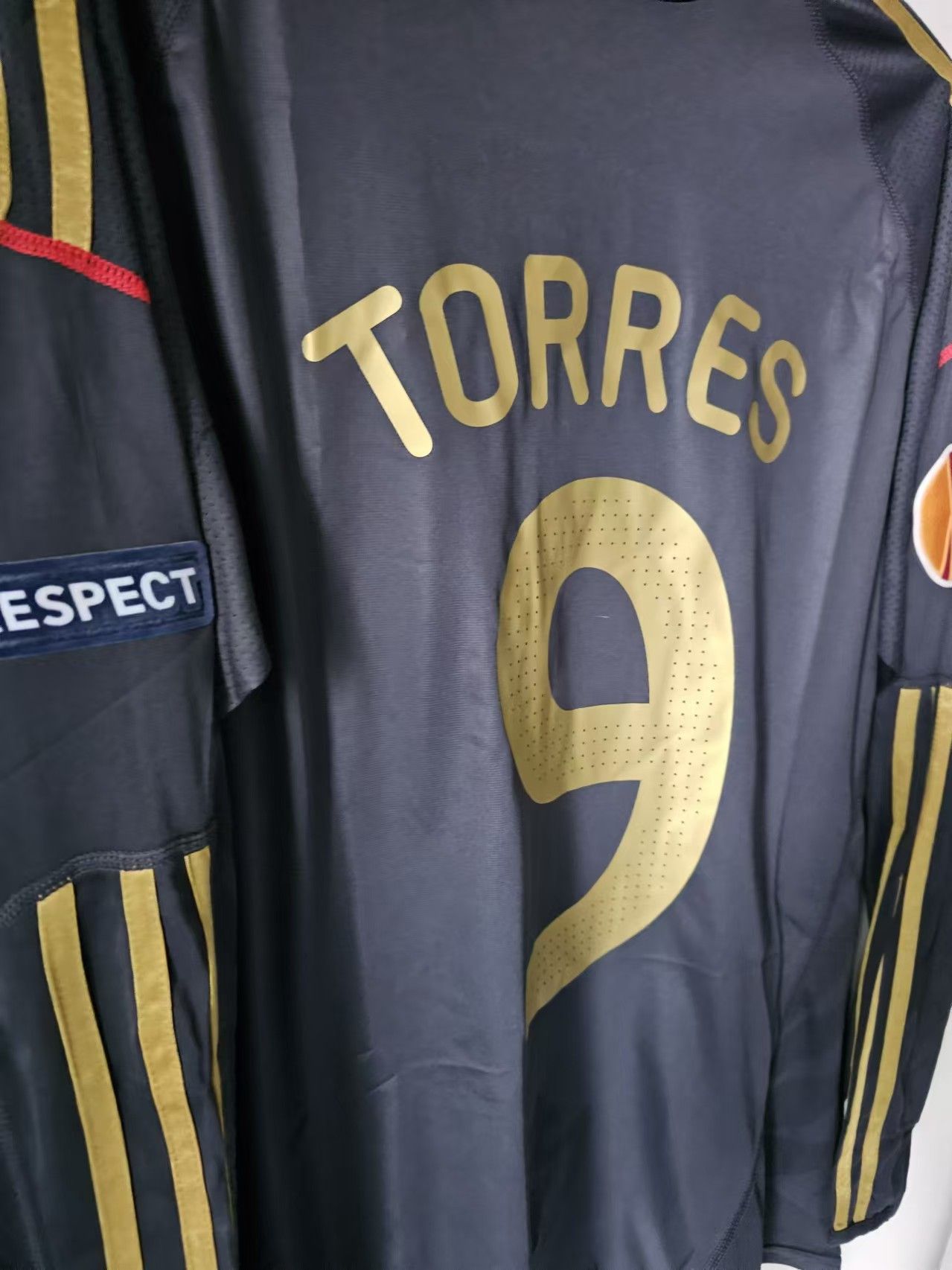 Other 2009 2010 Liverpool #9 Torres Jersey Away Longlseeve Size US XL / EU 56 / 4 - 4 Thumbnail