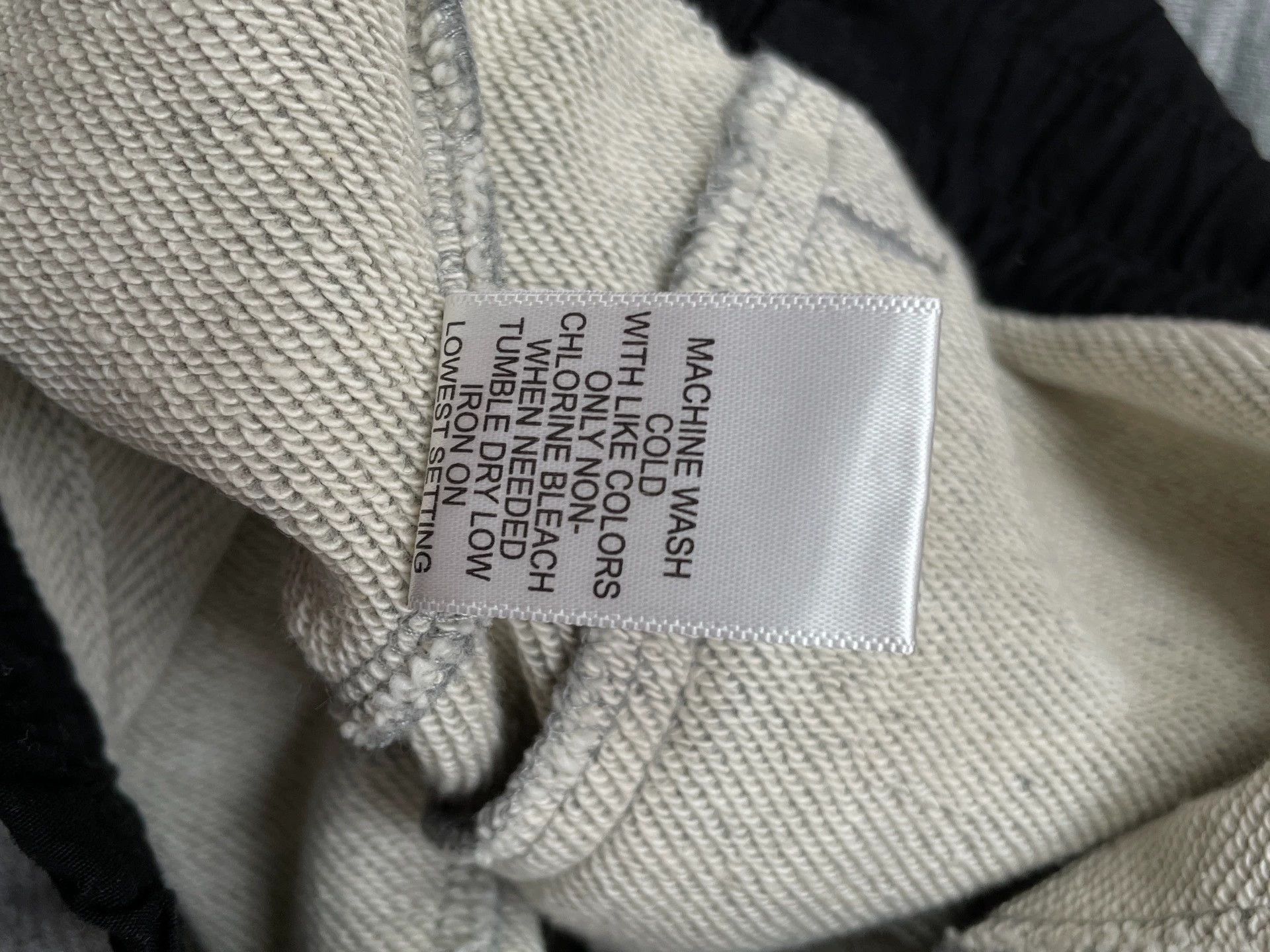 Fear of God FOG Essentials Gray M Pants NWT Size US 32 / EU 48 - 6 Thumbnail