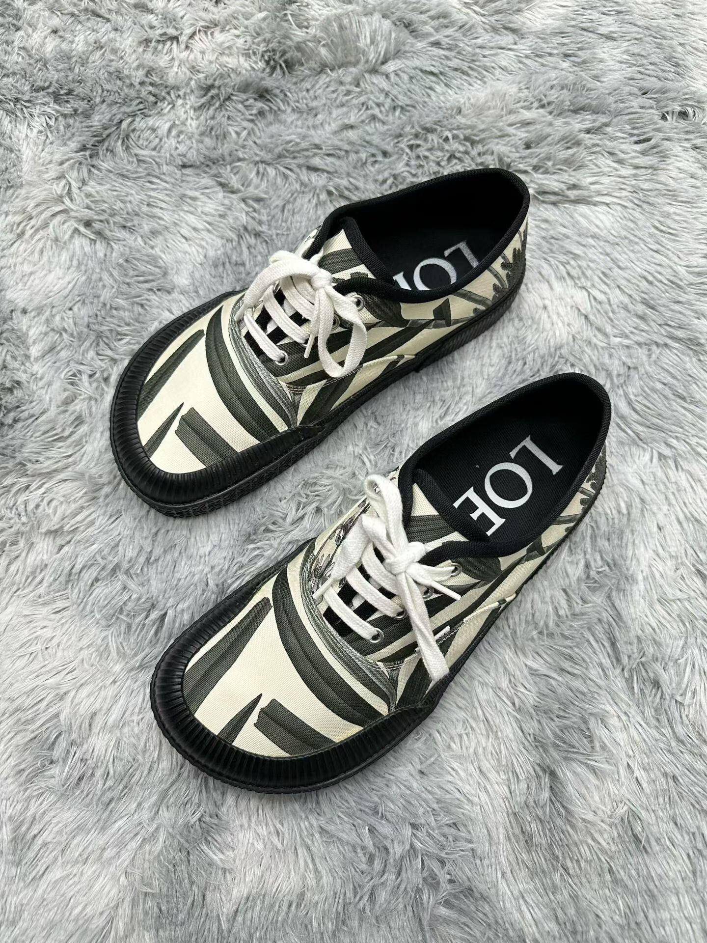Loewe Loewe Floral Big Head Shoes 45 Size US 11 / EU 44 - 1 Thumbnail