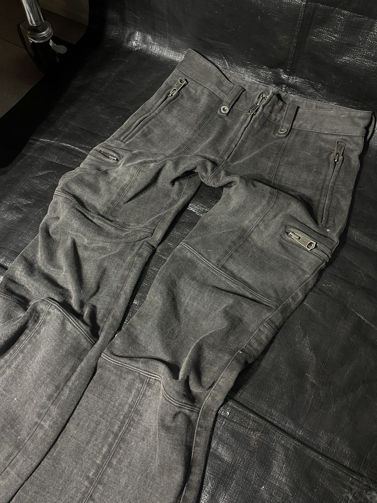 Low rise flared pants