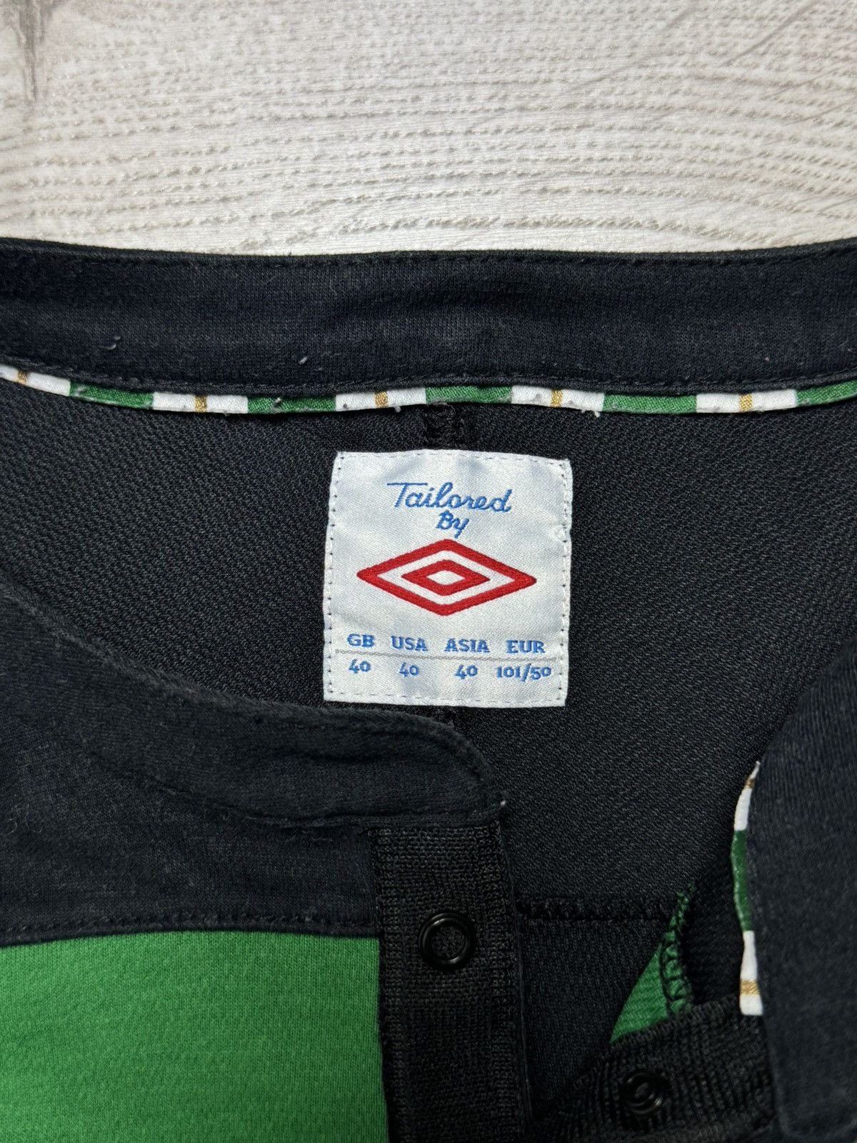 Umbro Umbro x Ireland national football team 2011/12 Away Shirt Size US M / EU 48-50 / 2 - 12 Thumbnail