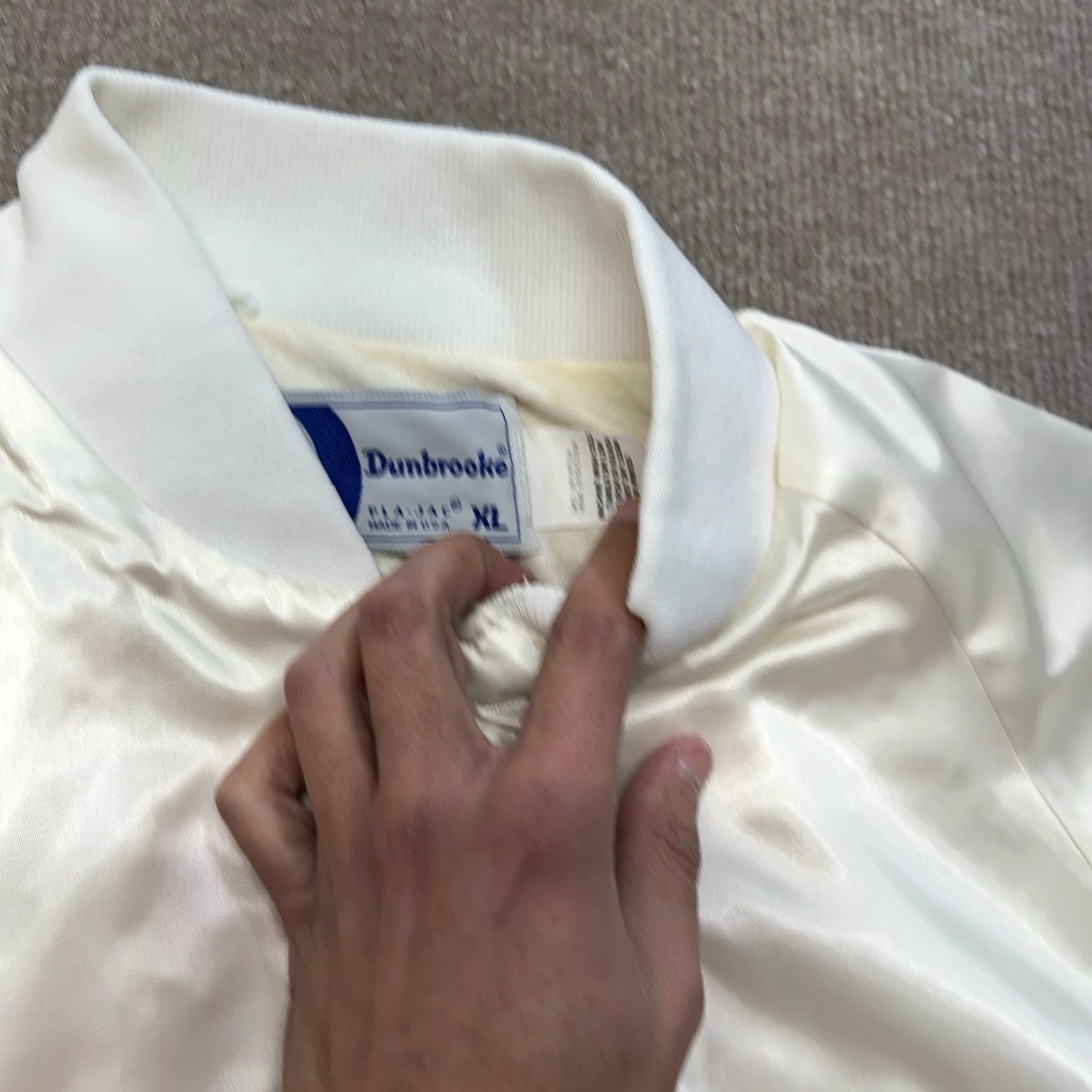 Vintage VINTAGE Club Satin Jacket Mens XL White Bomber Size US XL / EU 56 / 4 - 5 Thumbnail