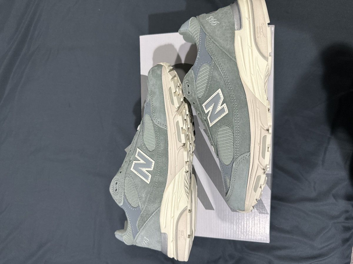 New Balance 993 MiUSA Kith Pistachio (Women's)