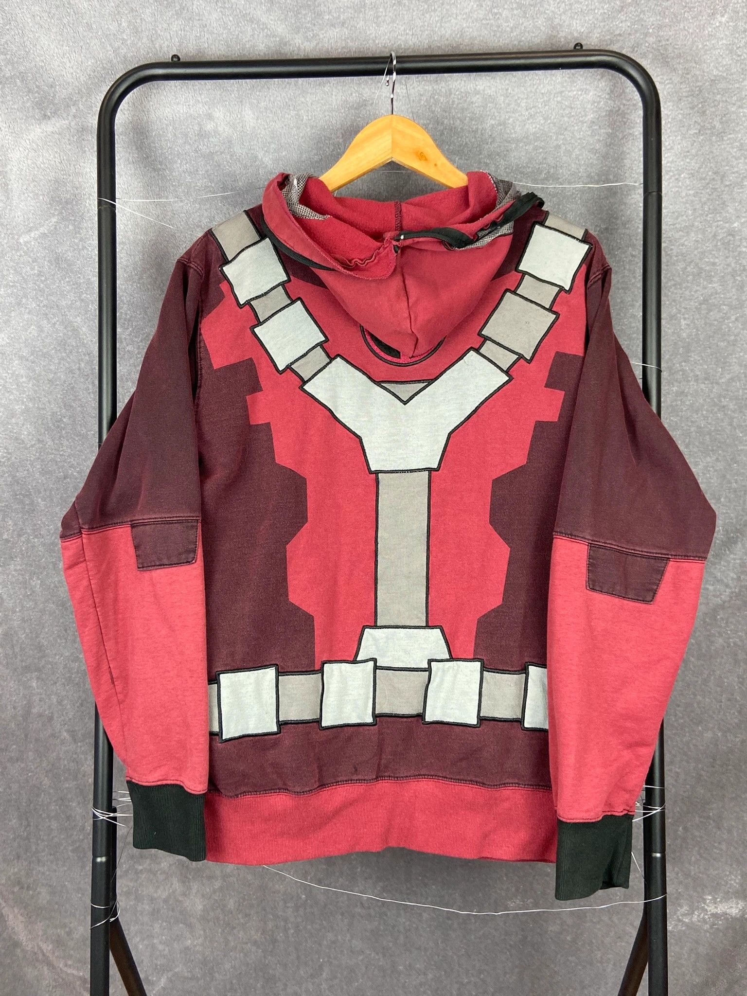 Marvel Comics Hoodie Marvel Deadpool red costume zip up jacket L Size US L / EU 52-54 / 3 - 5 Thumbnail