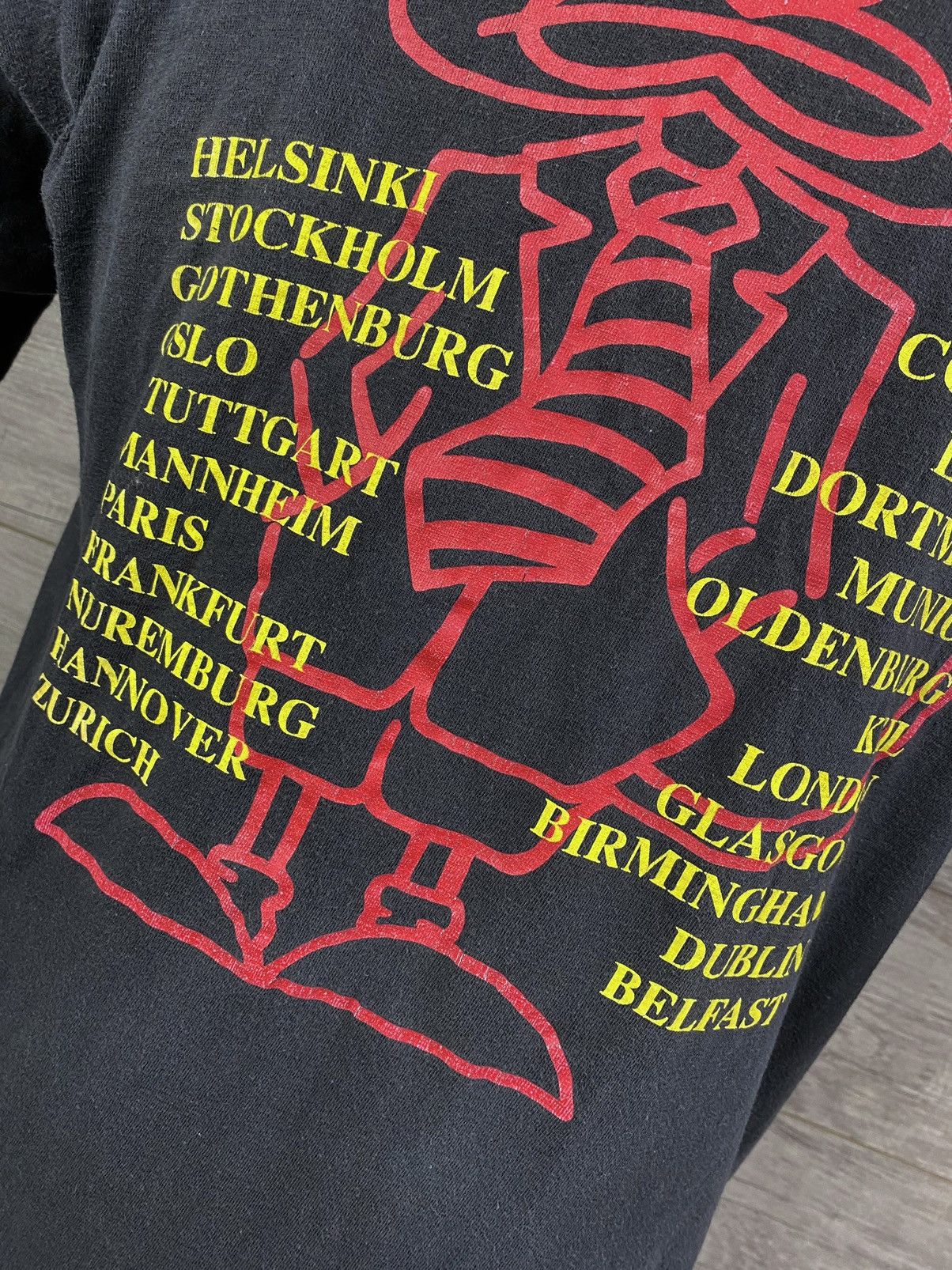 Vintage Vintage 1990 AC/DC The Razors Edge Tour original Brockum Size US M / EU 48-50 / 2 - 23 Thumbnail
