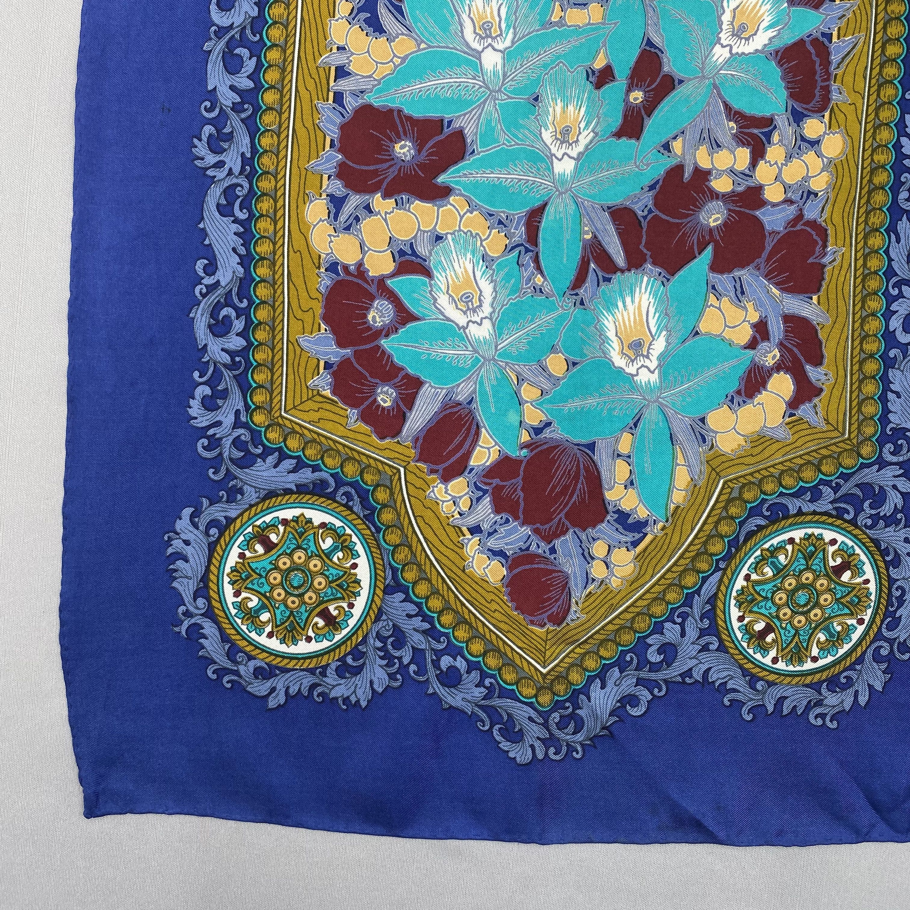 Japanese Brand Vintage Geometric Floral SILK Scarf Twill Wraps Scarves Size ONE SIZE - 8 Thumbnail