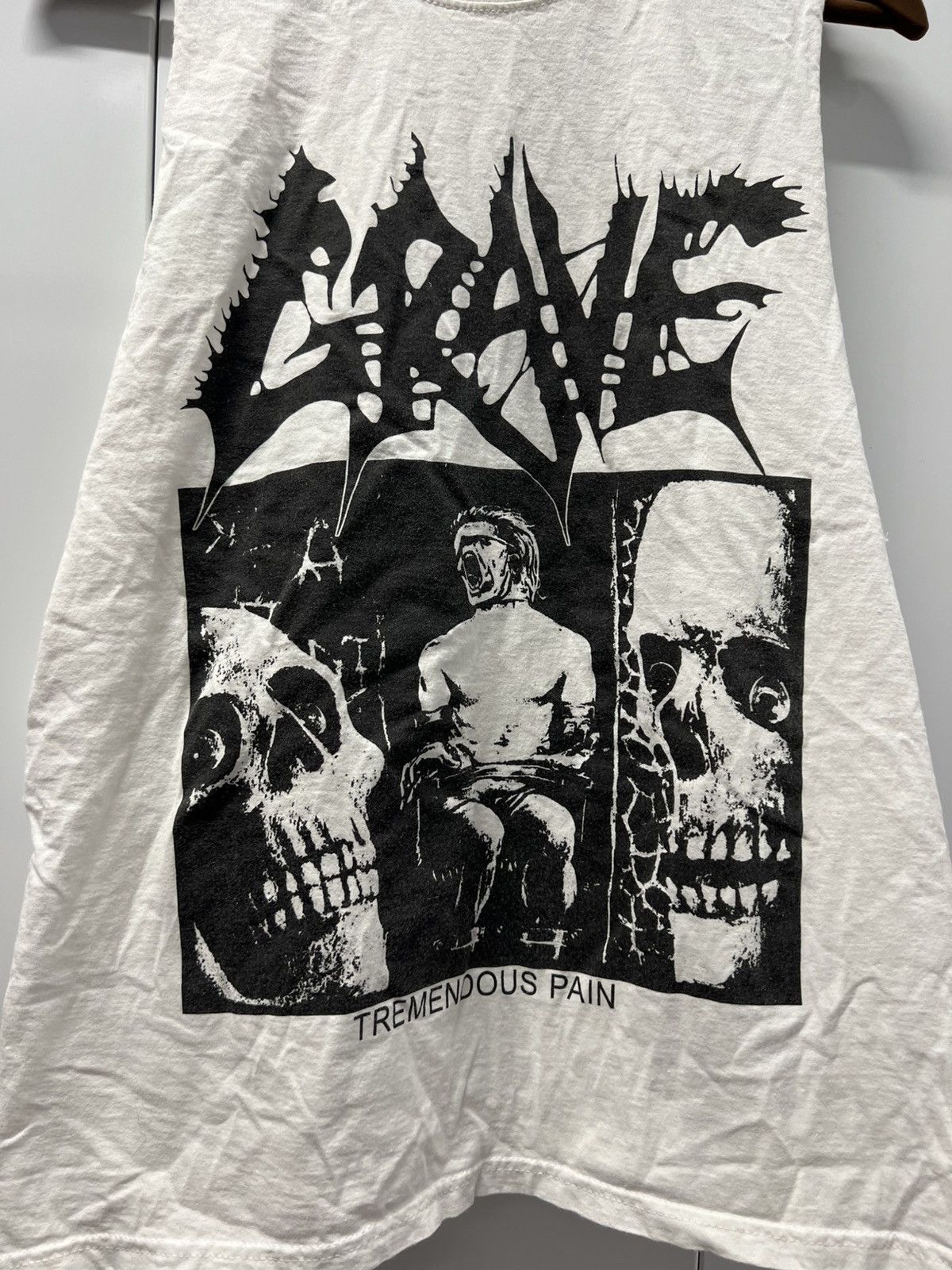 Band Tees Y2K 2000's VTG Vintage Grave Tremendous Pain Metal T Shirt Size US L / EU 52-54 / 3 - 3 Thumbnail