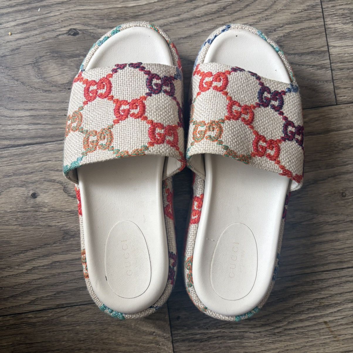 Gucci Gucci multicolored monogram platform sandals Size US 7.5 / IT 37.5 - 2 Thumbnail