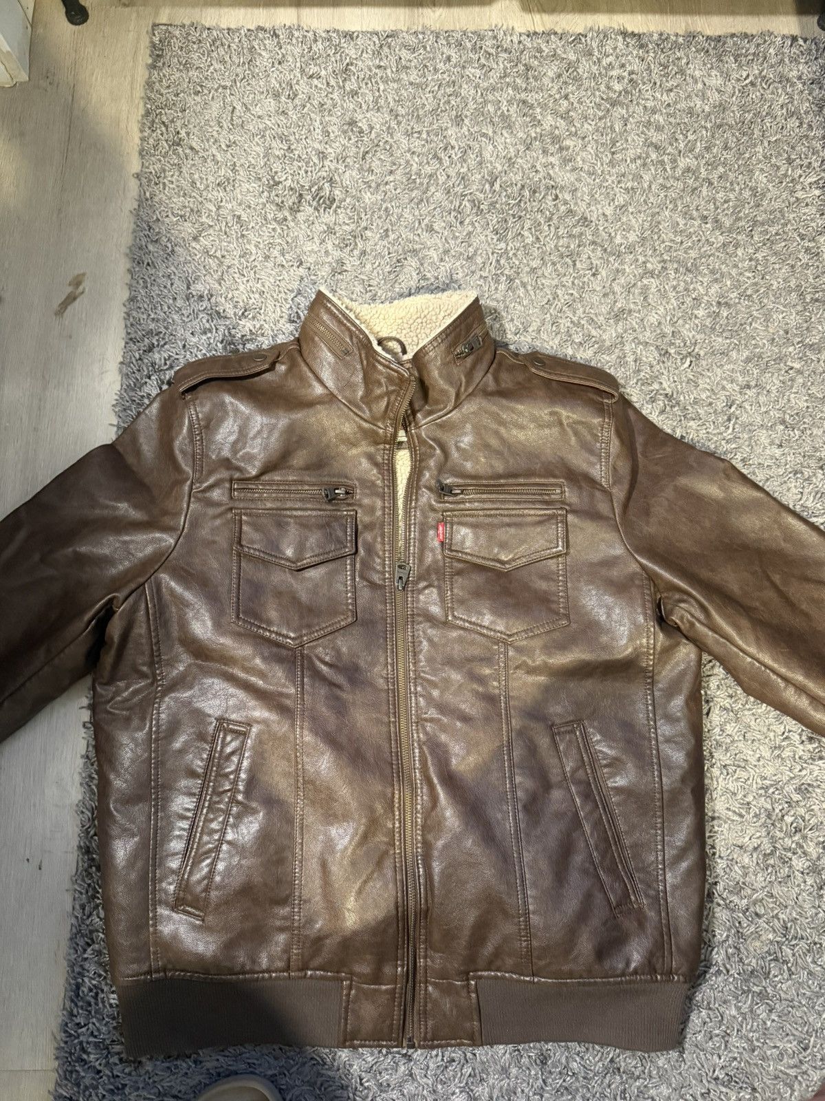 Levi's Levis Men’s Bomber Jacket Leather Sherpa Lined Zip Up Size L Size US L / EU 52-54 / 3 - 1 Thumbnail