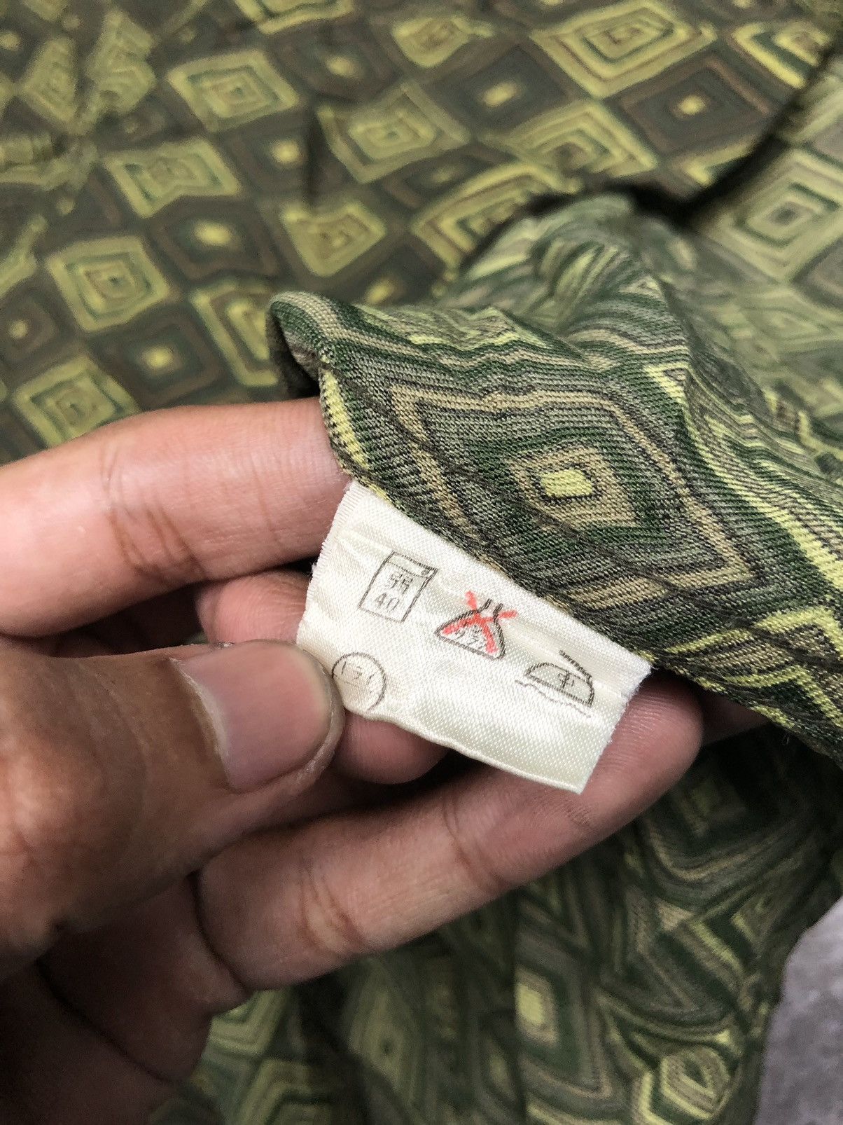 Beams Plus × Beauty Beast × Tornado Mart BEAMS Button Shirt Motifnyaaa Unikkkk Size US L / EU 52-54 / 3 - 5 Thumbnail