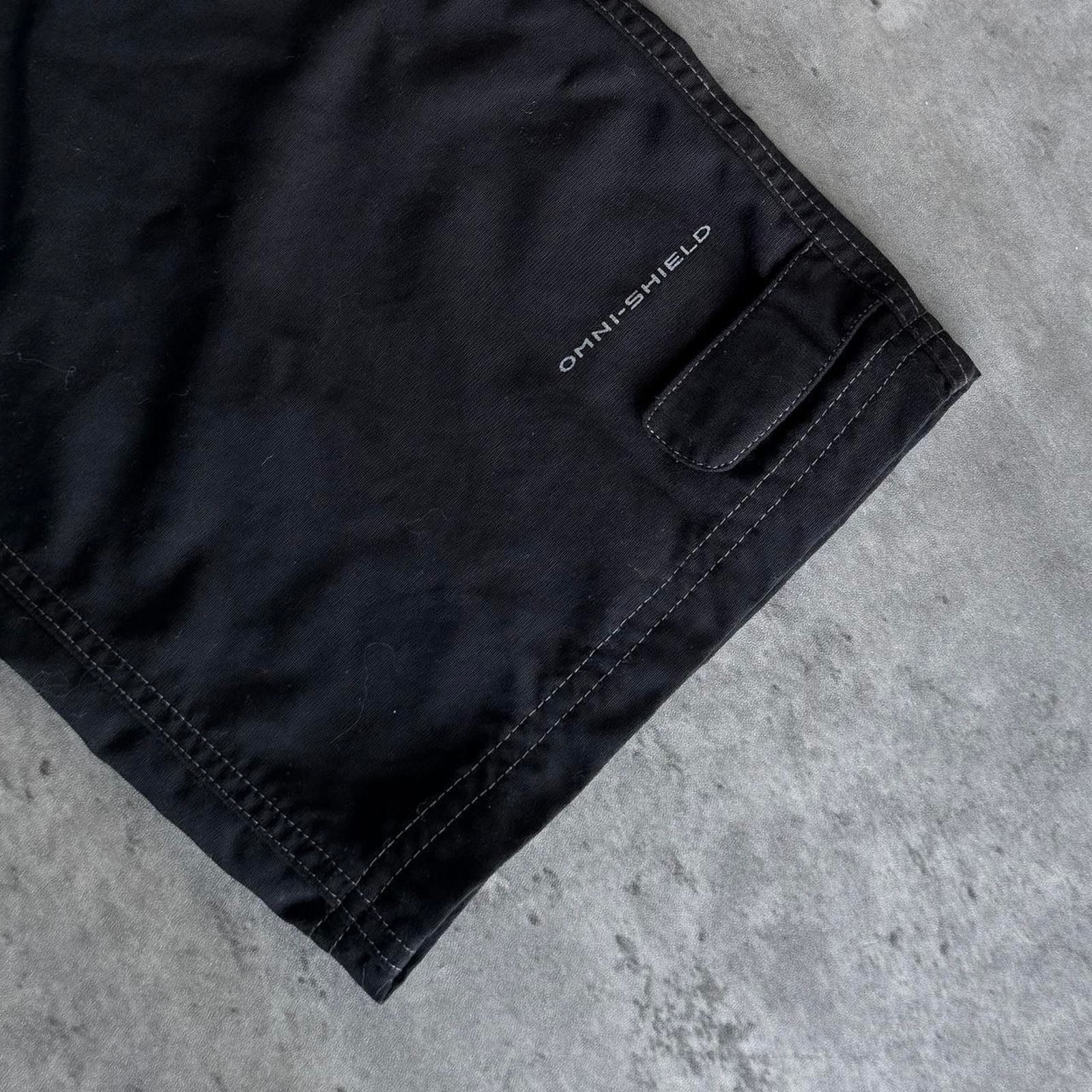 Columbia × Japanese Brand × Playboi Carti Vintage Y2K Columbia Black Technical Cargo Skater Pants Size US 34 / EU 50 - 3 Thumbnail