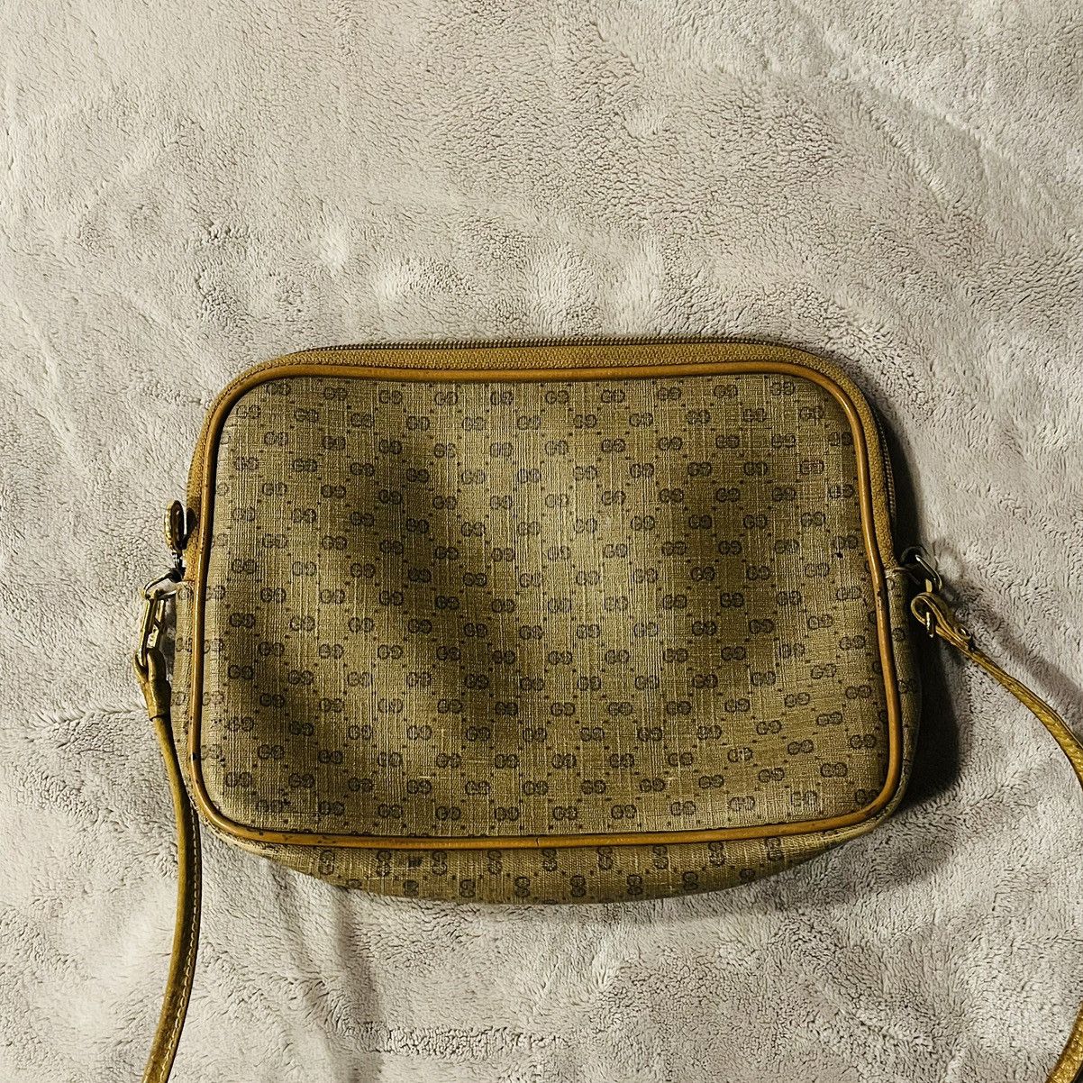 Gucci Vintage GUCCI Italy GG Logo Brown Leather Crossbody Purse Size ONE SIZE - 2 Thumbnail
