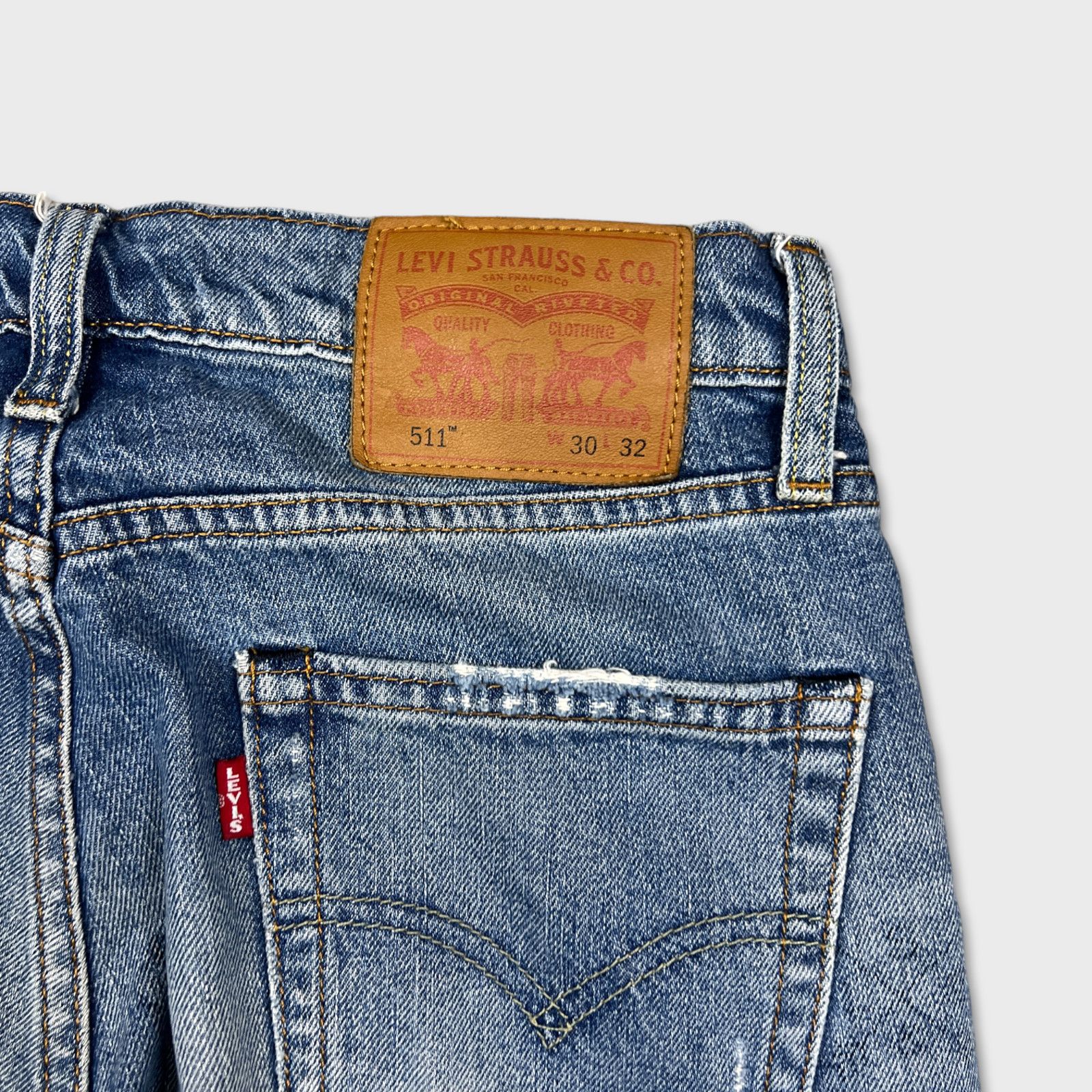 Levi's × Vintage Levi's 511 Jeans 30x31 Slim Fit Distressed Denim Pants Size US 30 / EU 46 - 8 Thumbnail