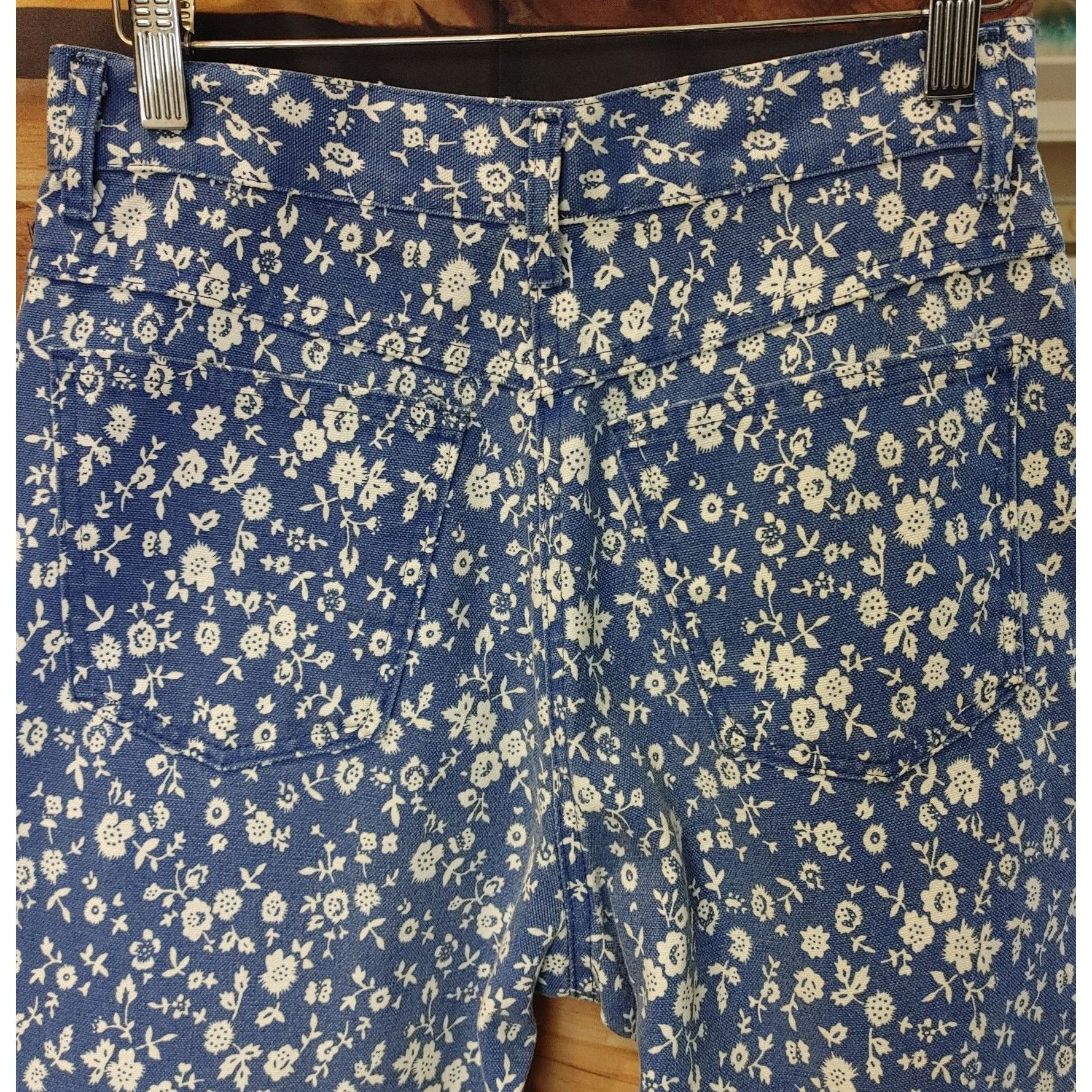 Other Petite Sophisticate Women's Blue/White Floral Pattern Croppe Size 30" / US 8 / IT 44 - 2 Thumbnail