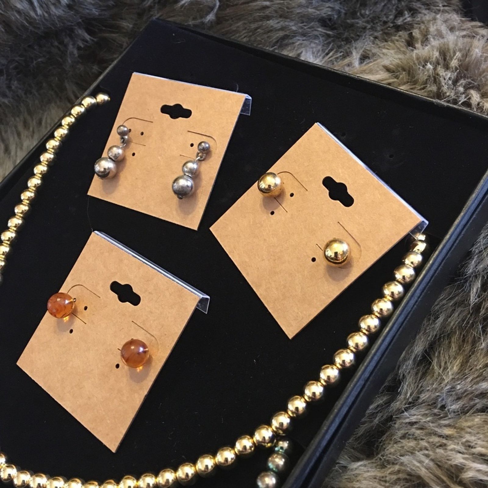 Jewelry Boxed set of 3 necklaces with matching earrings Size ONE SIZE - 2 Thumbnail