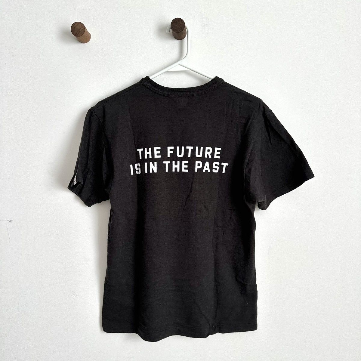 Human Made Human Made “The Future Is In The Past” black tee Size US S / EU 44-46 / 1 - 1 Thumbnail