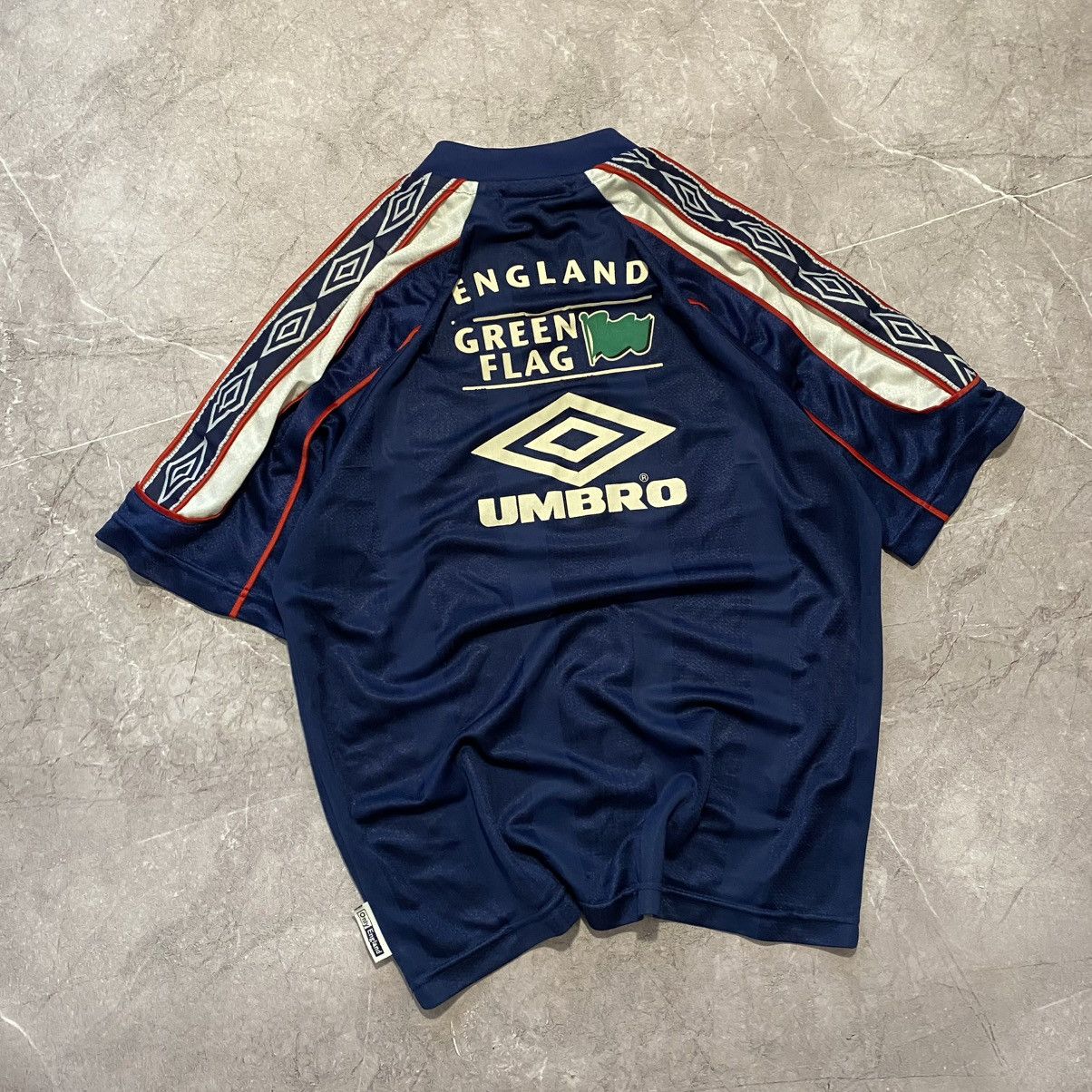 Umbro VINTAGE UMBRO ENGLAND GREEN FLAG TEE SOCCER JERSEY 00s Size US S / EU 44-46 / 1 - 9 Thumbnail