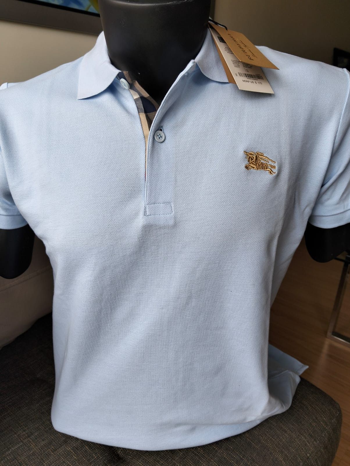 Vintage 💥Burberry Vintage Polo - Gold Logo 💥 Size US M / EU 48-50 / 2 - 1 Thumbnail
