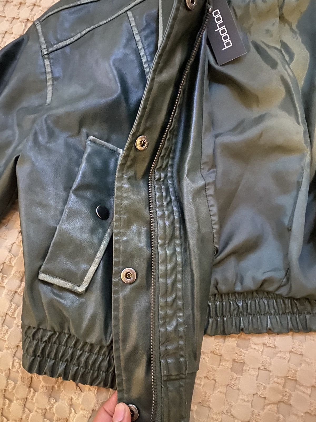 Boohoo Boohoo cropped bomber jacket (New with tags) Size XL / US 12-14 / IT 48-50 - 1 Thumbnail