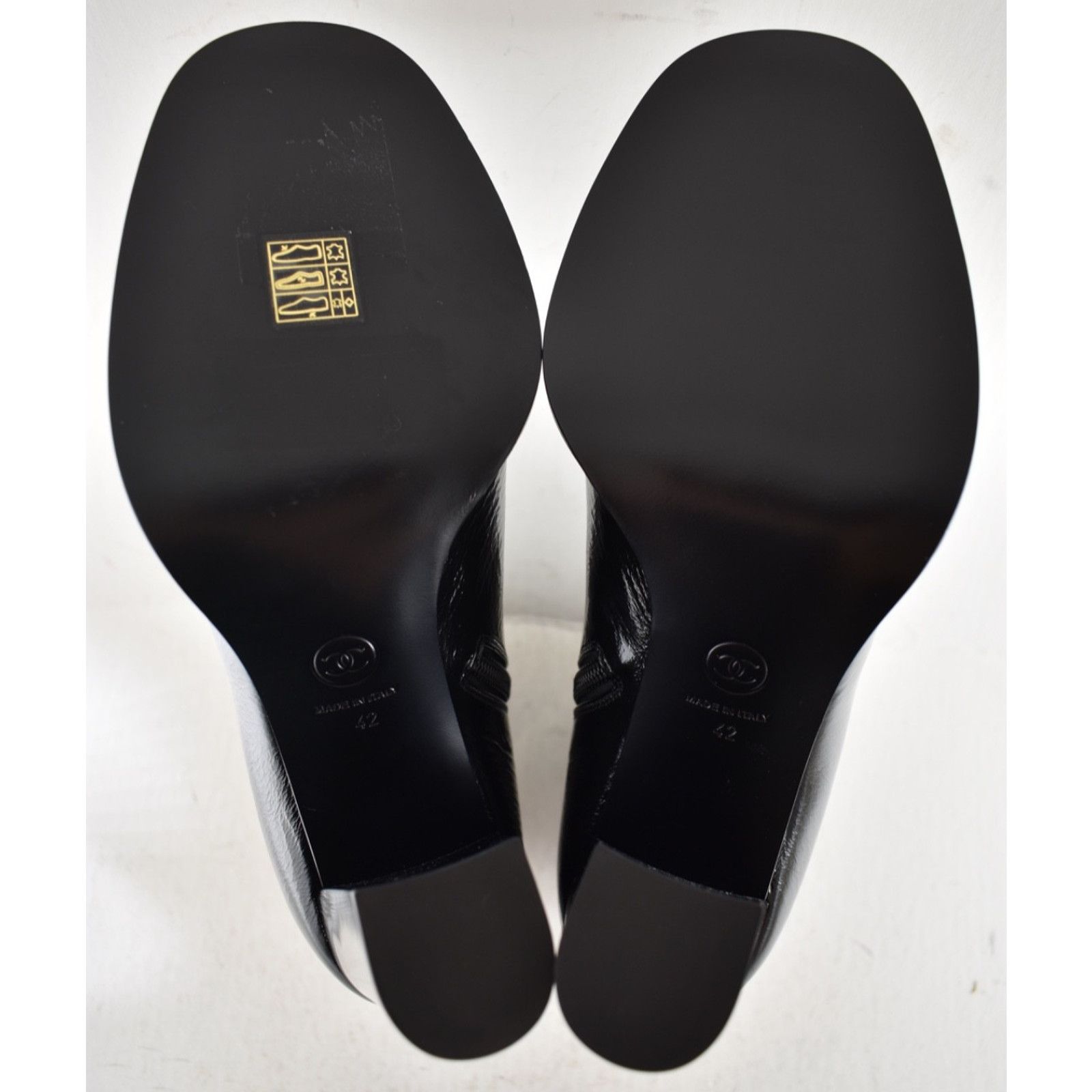Chanel Chanel 24B Black Patent CC Logo Ankle Block Heel Bootie 42 Size US 11 / IT 41 - 18 Thumbnail
